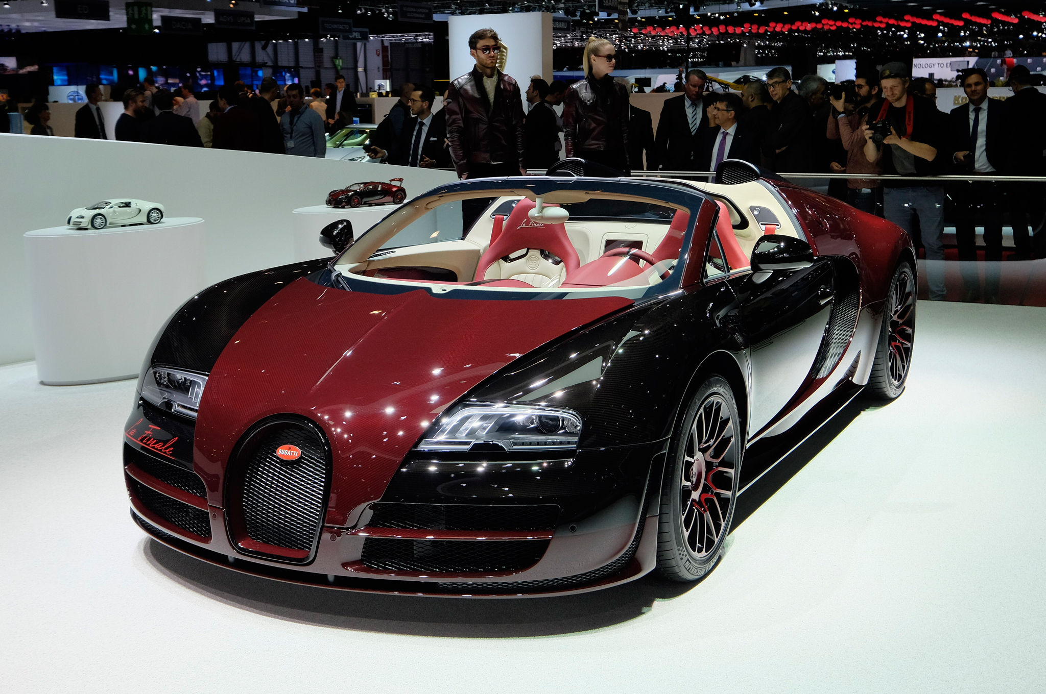 Wallpaper #Z1hnNJMBzN9vxX34lDyA166 Bugatti Bids Farewell to Veyron with One Off La Finale Edition