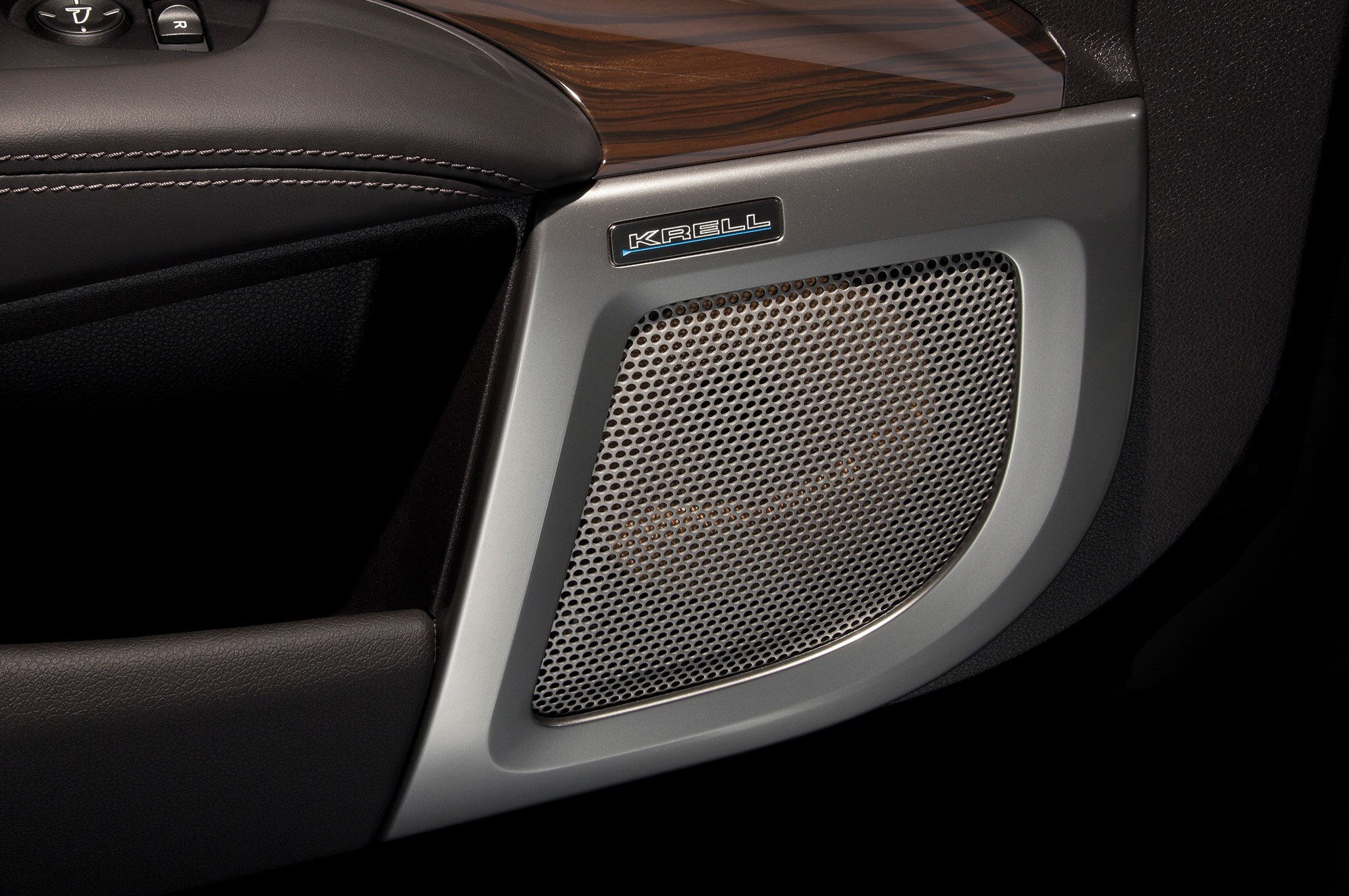 Wallpaper #hH0m8Y4Bnwiau_P63Ajc26 Sonic Booms Putting 8 of the Best Car Audio Systems to the Test