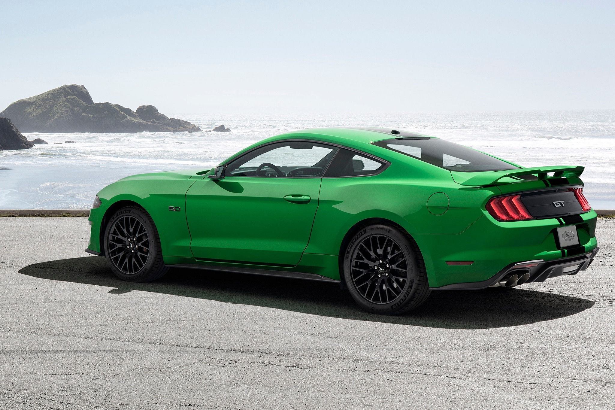 Wallpaper #uXRxzo4B_8f4nGFaq3SY44 2019 Ford Mustang Gets a Splash of Need for Green Automobile Magazine