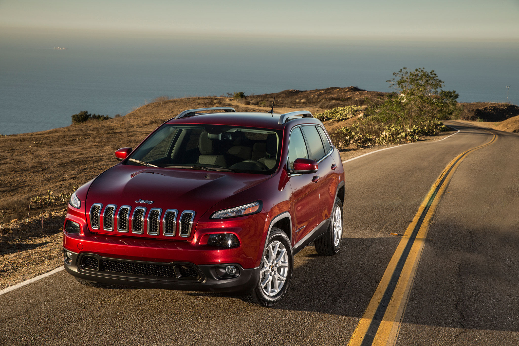 Wallpaper #kTUvlZcBk_lpvpalYpiD3 2014 Jeep Cherokee Around the Block Automobile Magazine