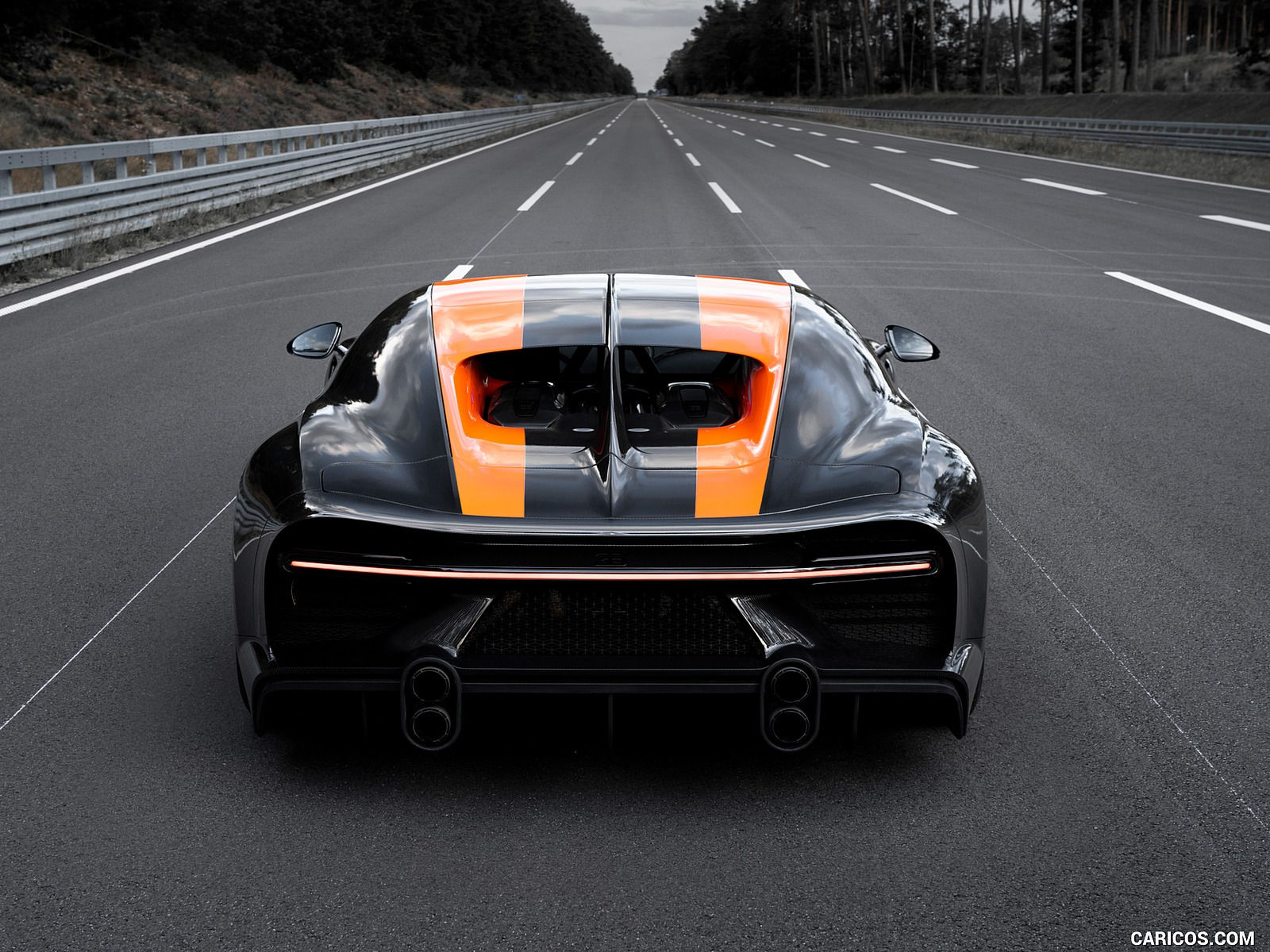 Wallpaper #35zA4JIBZHQxiYarMLd9104 Bugatti Chiron Super Sport 300 Price in India Specification Image