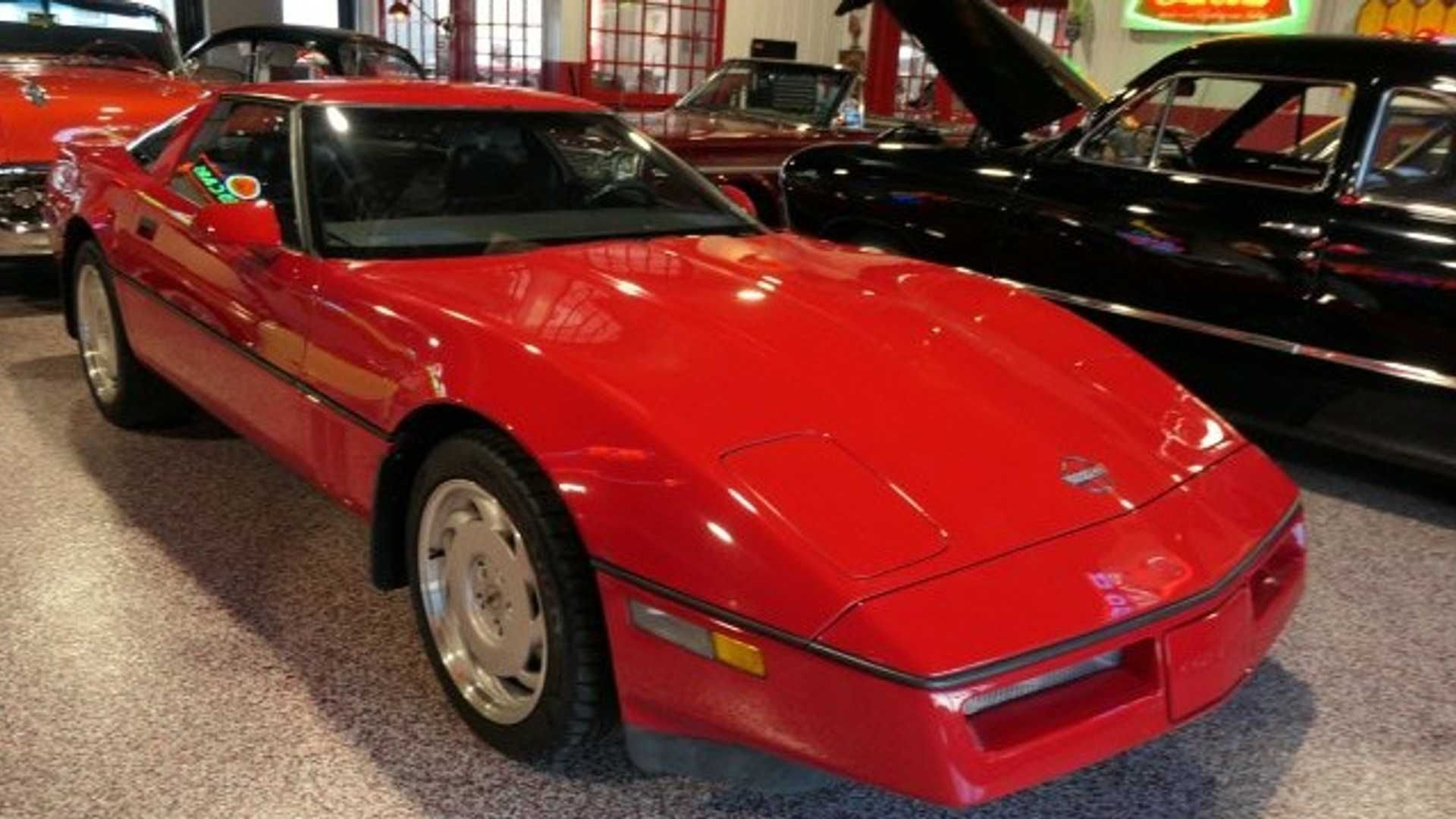 Wallpaper #7WjwFZMBSpphPi3-lwkY262 Bright Red 1989 Chevrolet Corvette