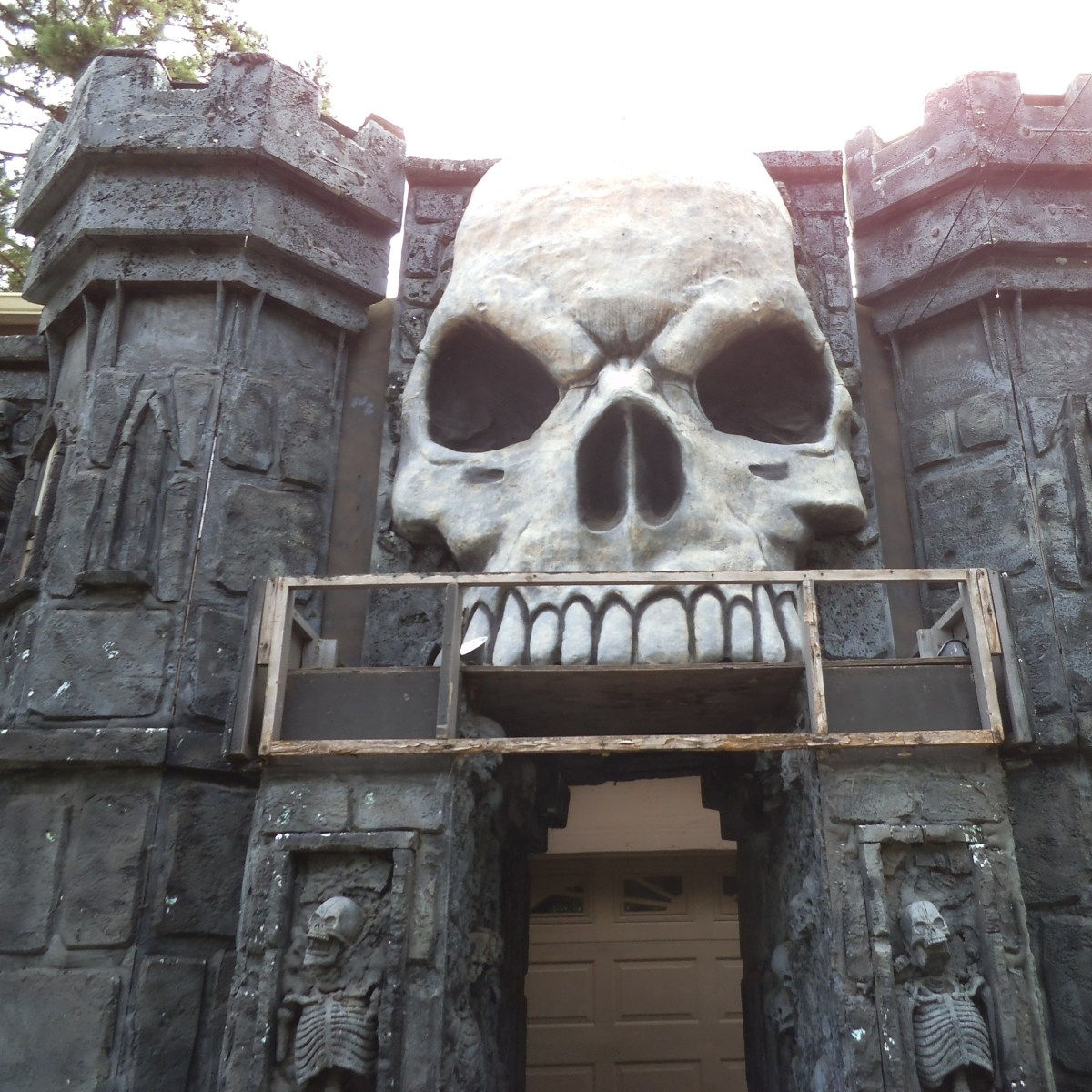 Wallpaper #3cf96 Haunted House Props 2024 Turn Your Home into a Haunt with Halloween