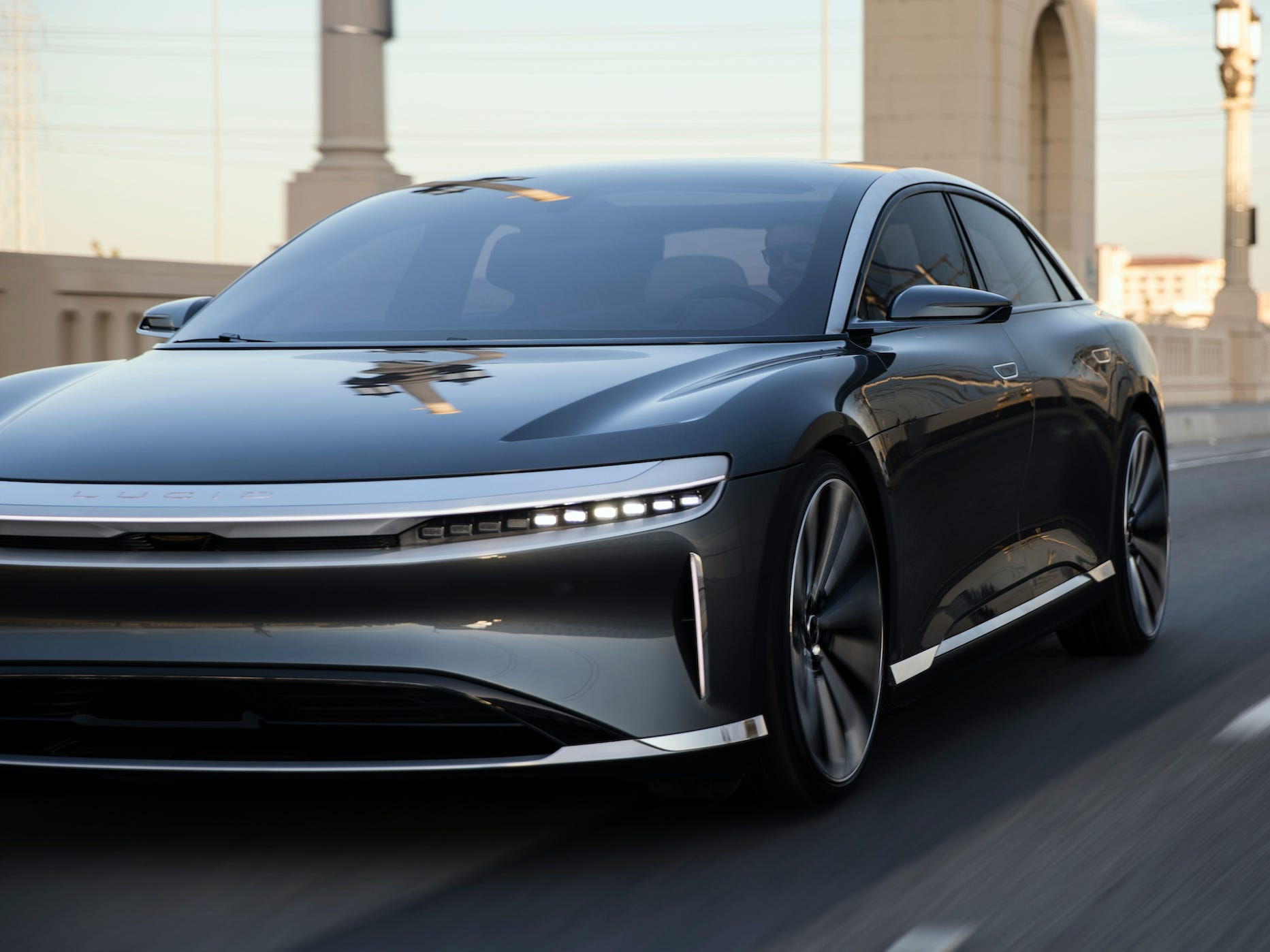 Wallpaper #JmcxBpMBSpphPi3-_8BK31 Tesla Competitor Lucid Claims Its Luxury Air Sedan Will Be the