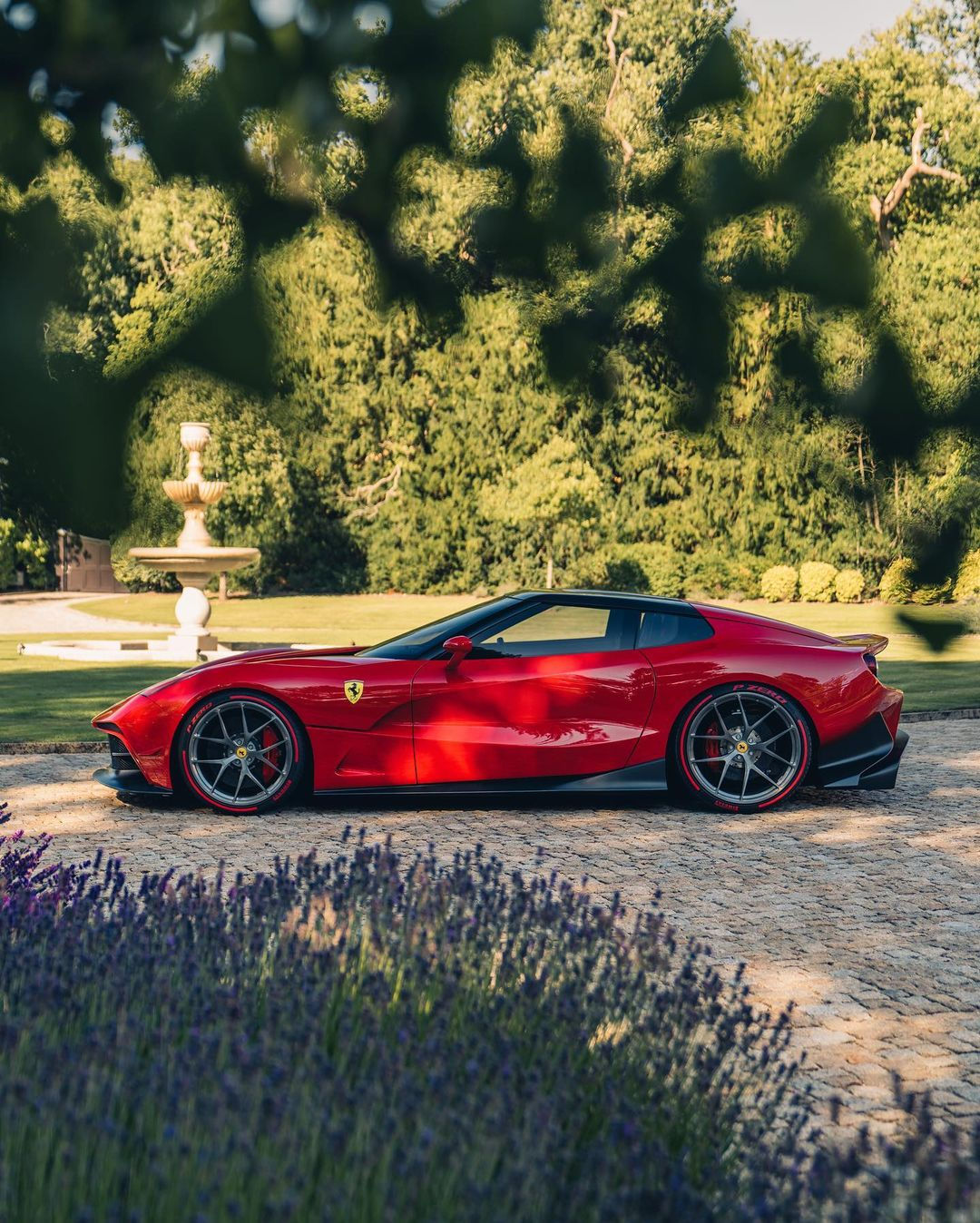 Wallpaper #e0D-MJMBJhL2WPbam8RI19 Logo Ferrari F12 Trs