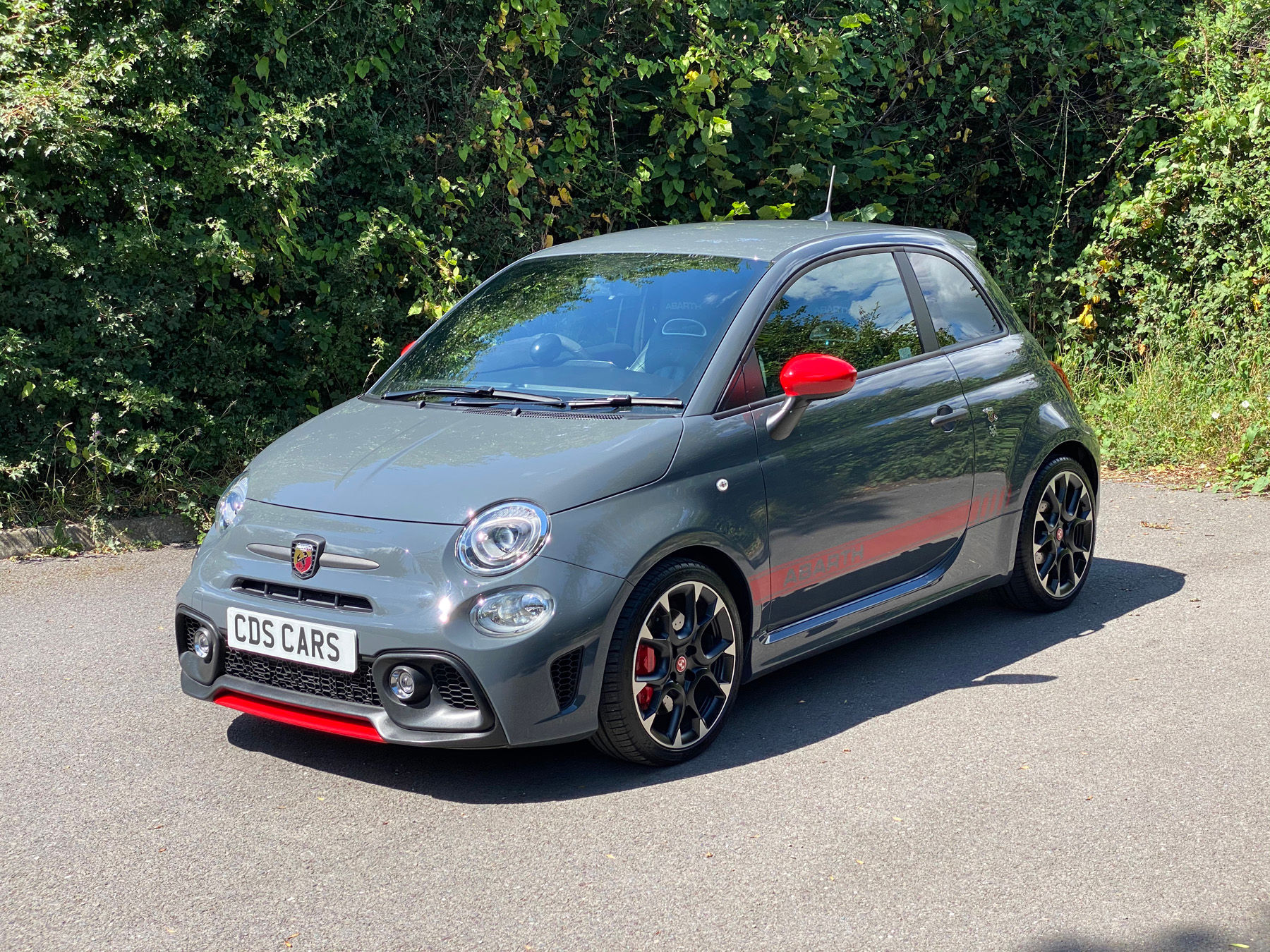 Wallpaper #a819a Front View of Black Fiat 500 Abarth Parked in the Street Editorial