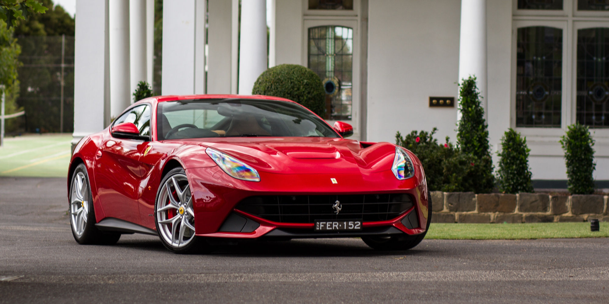 Wallpaper #lmiaHZMBSpphPi3-Uyac44 2015 Ferrari F12 Berlinetta Review Photos Caradvice