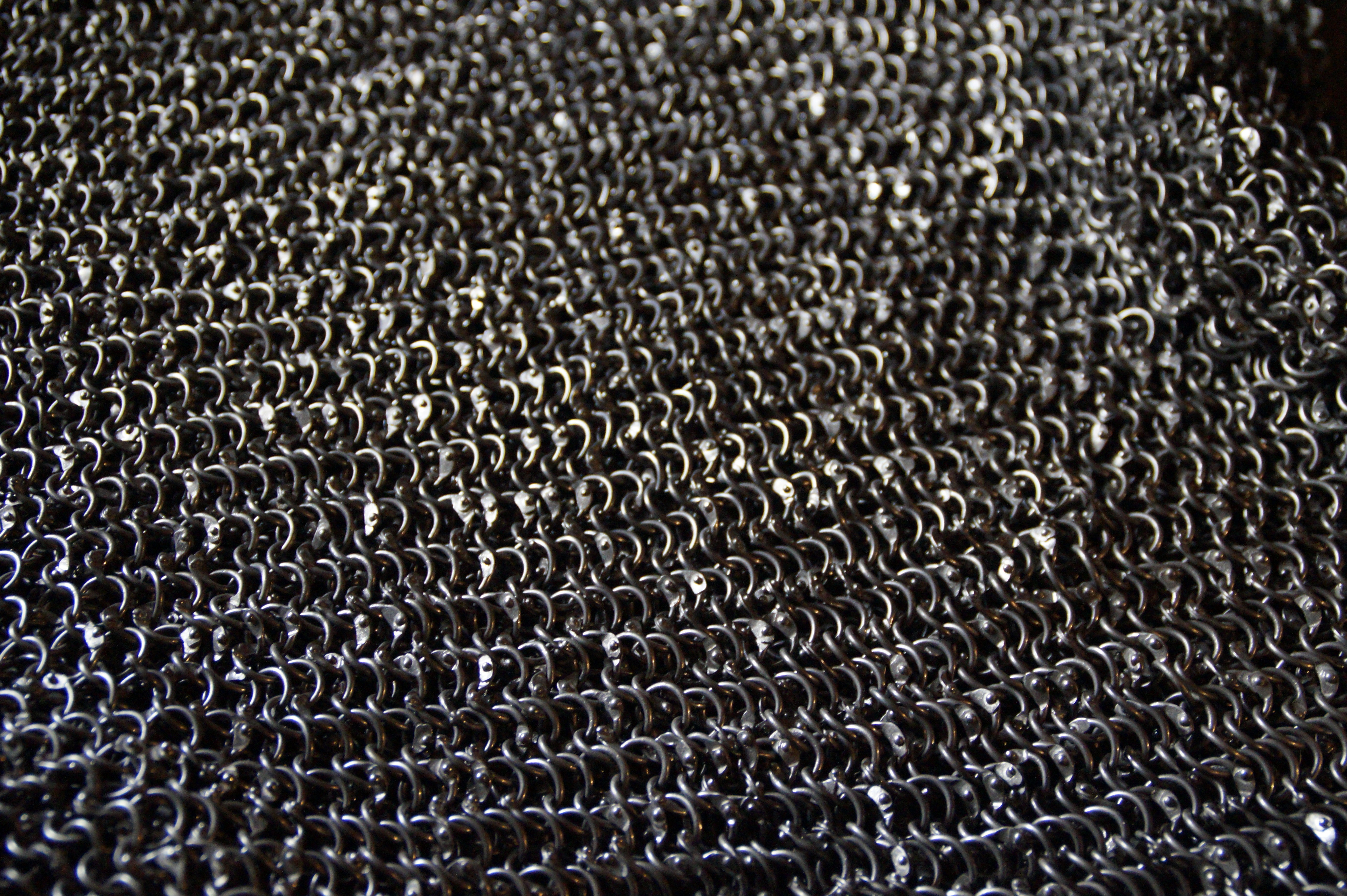 Wallpaper #SWiBHZMBSpphPi3-pCbW454 Free Images Texture Chain Pattern Line Metal Castle Clothing