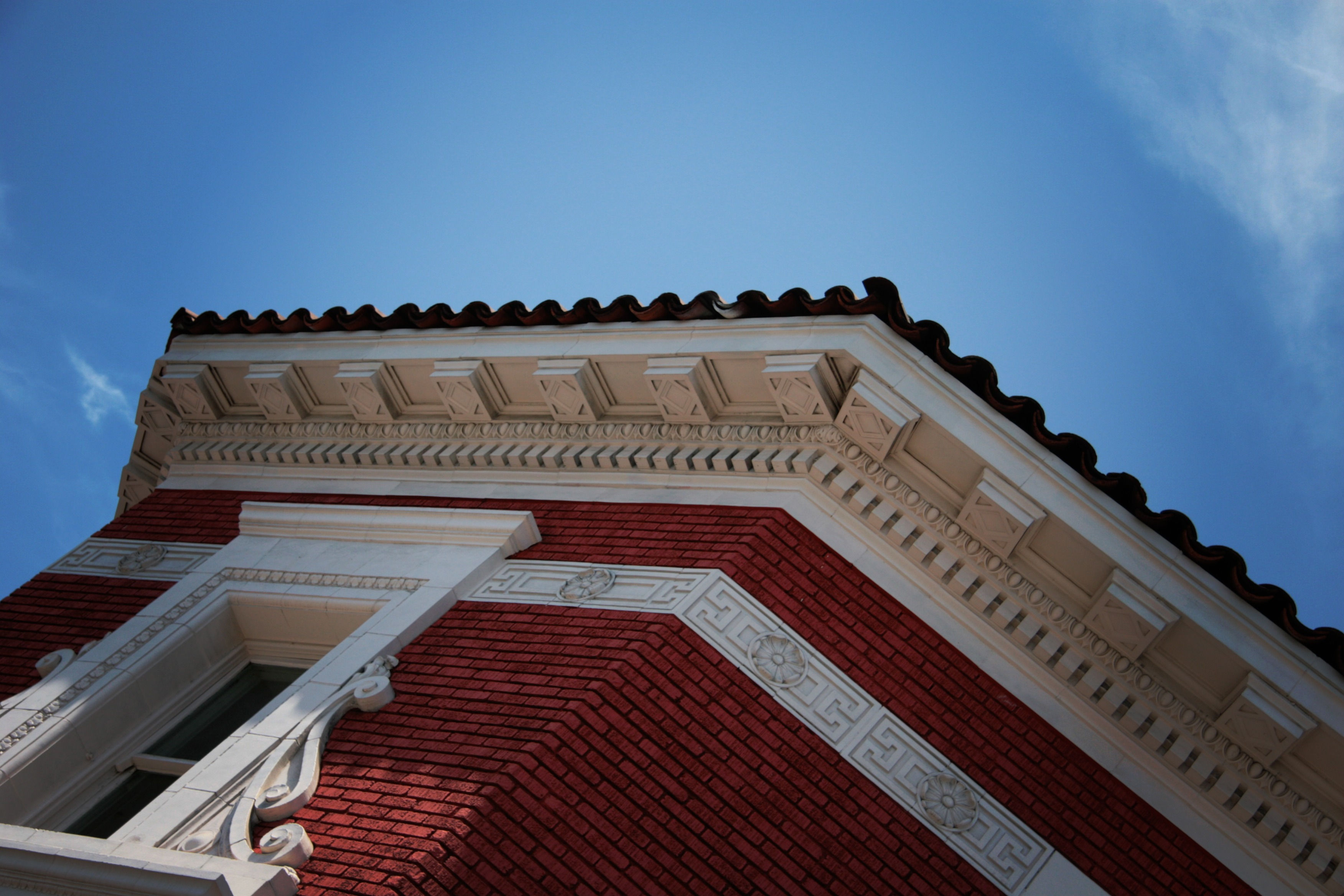Wallpaper #tRluBI8BtGB6xQ78Y06p52 Free Images Abstract Architecture Sky House Texture Roof