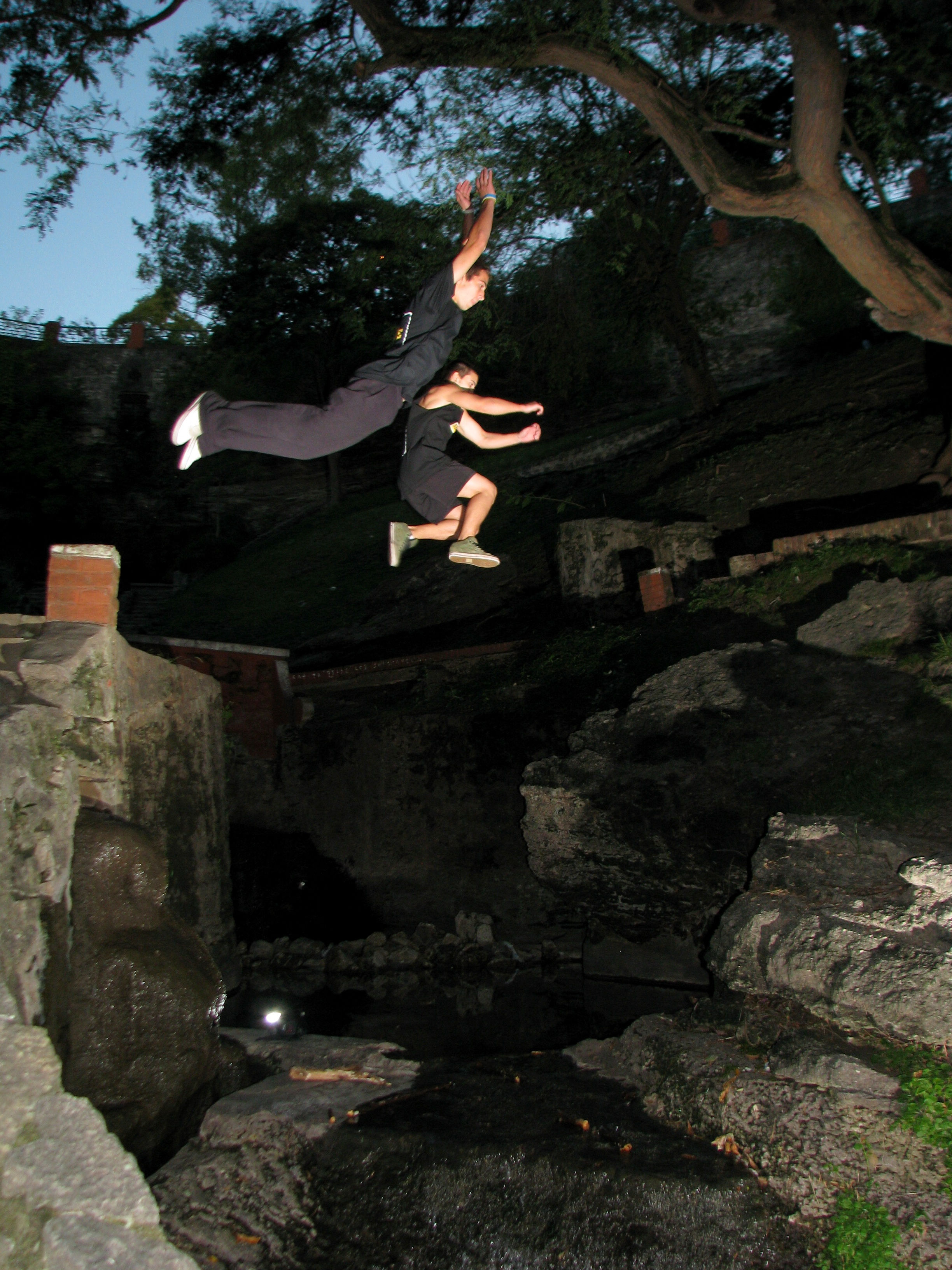 Wallpaper #vQMhY5MBpyOg8YnExNQw387 Free Images Running Jump Shadow Extreme Sport Ladder Sports