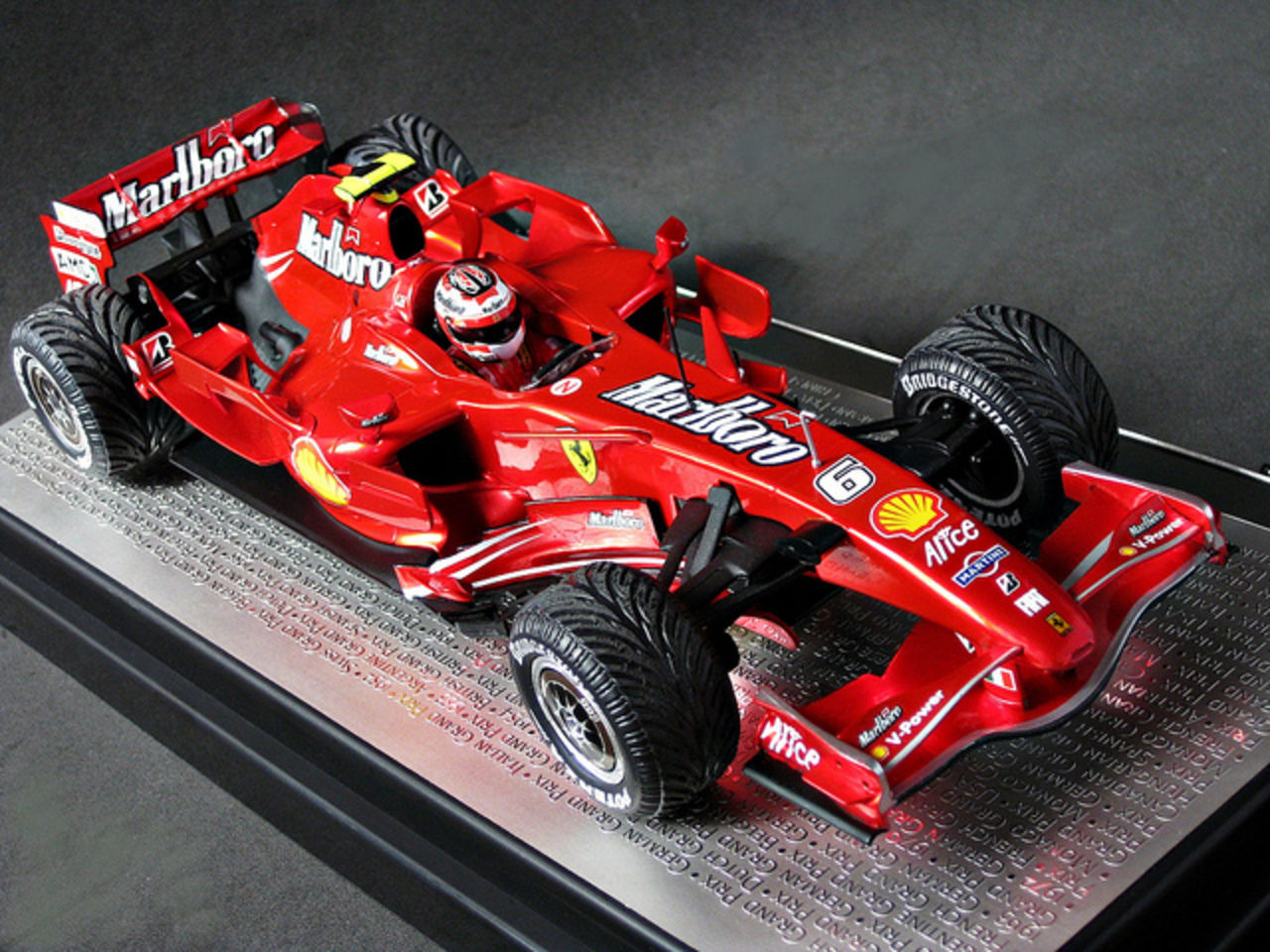 Wallpaper #8GicGZMBSpphPi3-_Rck129 Topworldauto Photos of Ferrari F2007 Photo Galleries