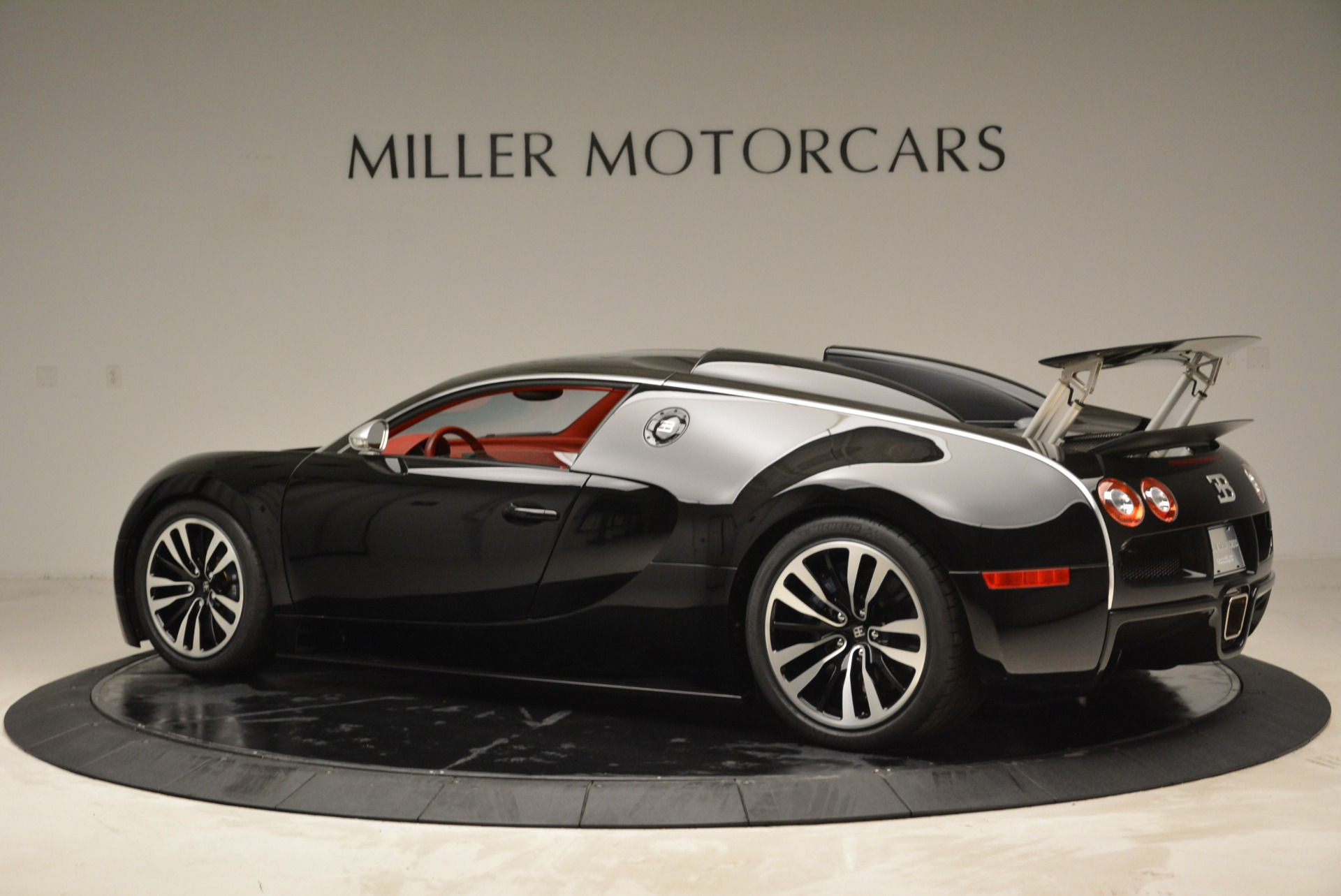 Wallpaper #Z2fa9ZIBSpphPi3-aIFt88 Pre Owned 2010 Bugatti Veyron 164 Sang Noir for Sale Ferrari of