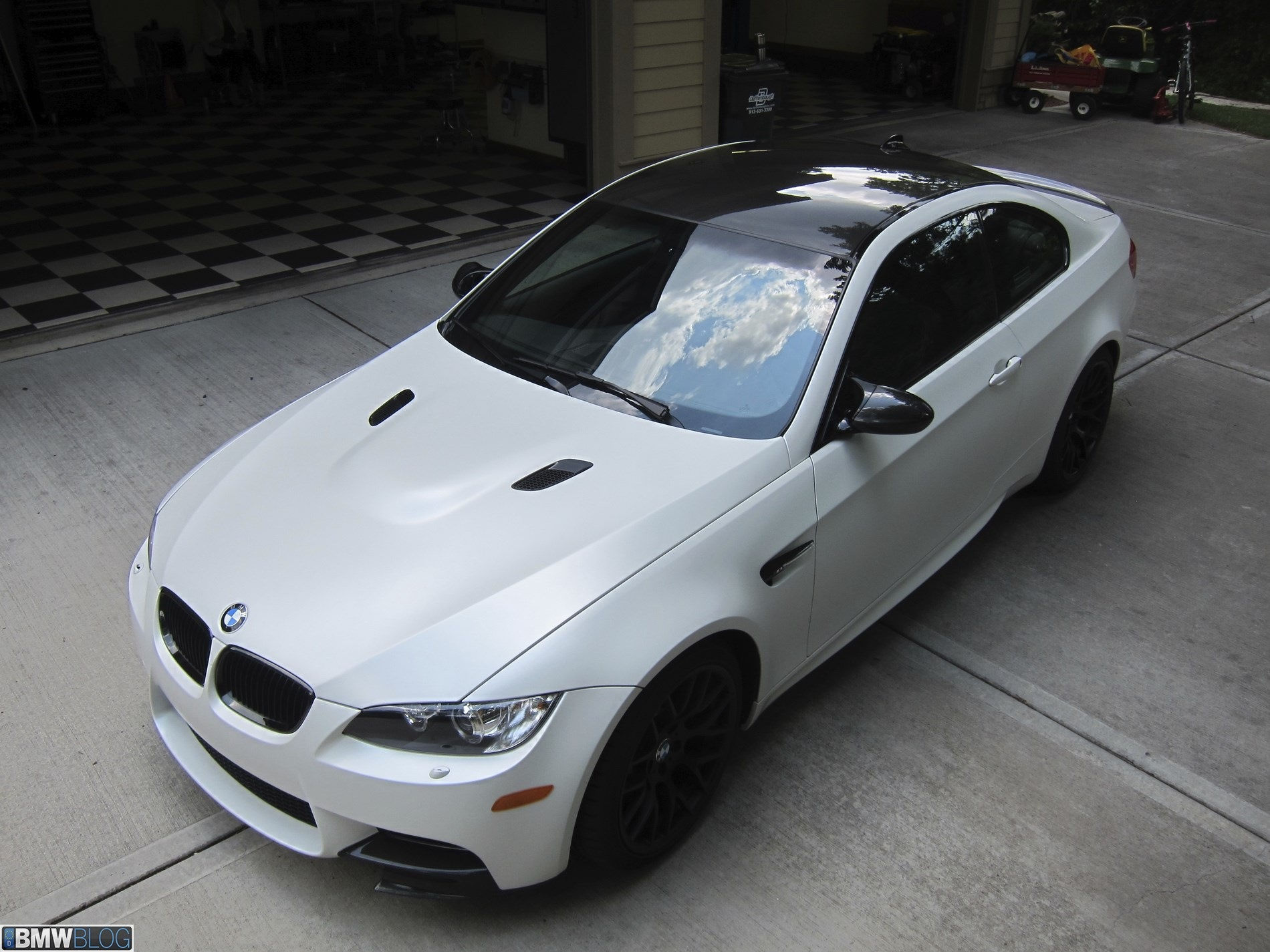 Wallpaper #DgNYZZMBpyOg8YnEfdkZ25 BMW Frozen White M3 Coupe E92 Aus Amerikanischer Limited Edition