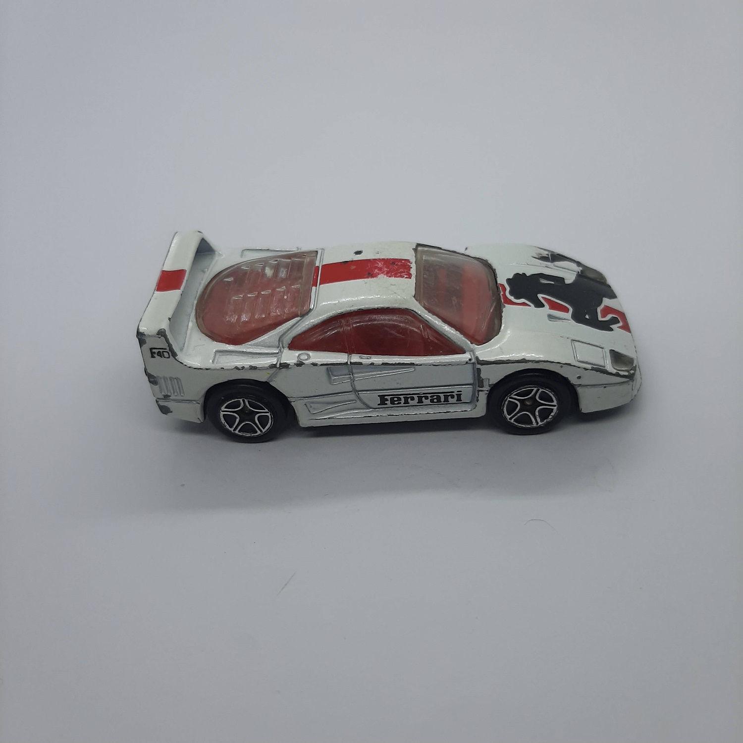 Wallpaper #mn3F9o4Bnwiau_P6HxKH50 Matchbox Ferrari F40 1988 Benim Muzayedem