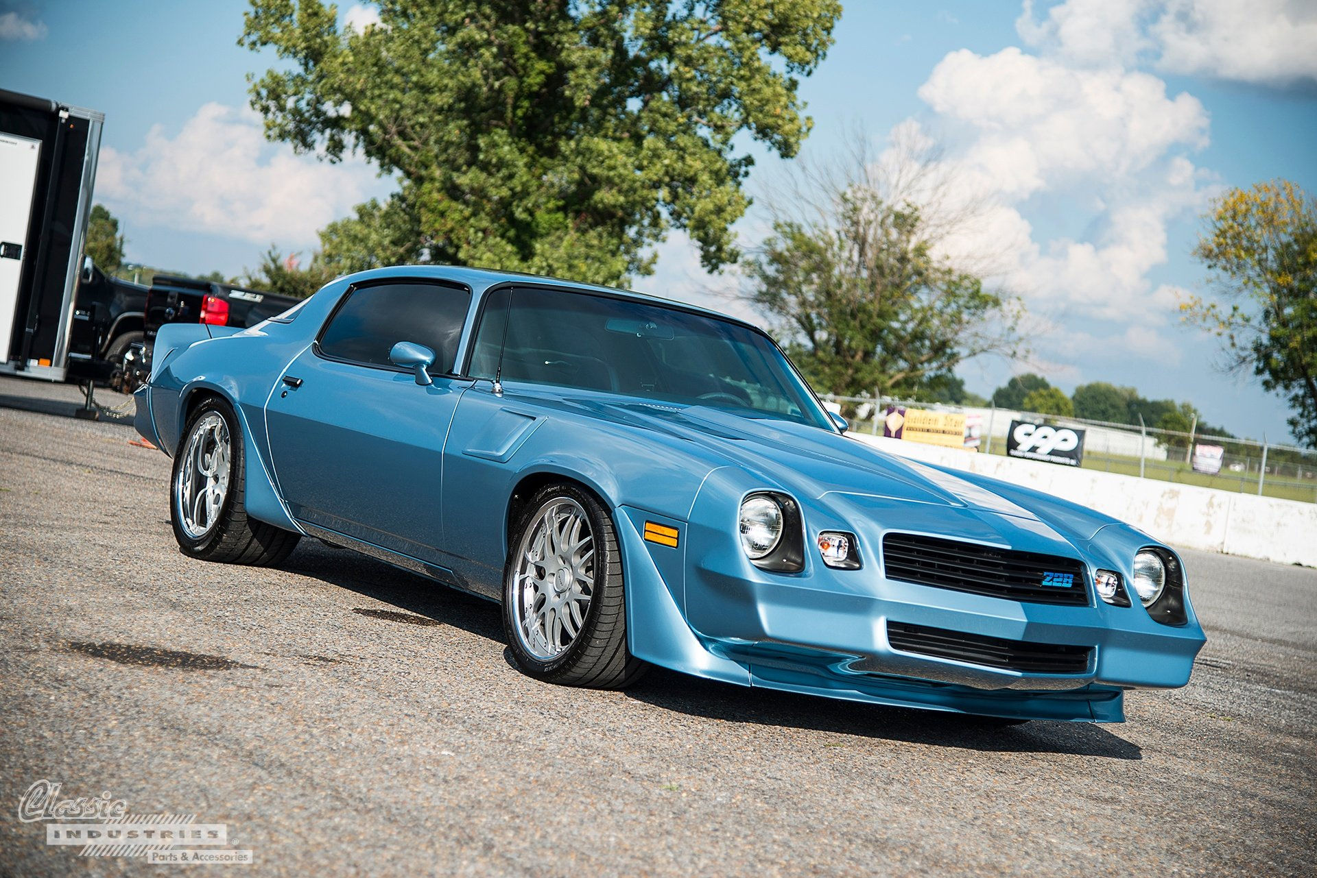 Wallpaper #P7iJ25IBJvJKYCmE5Pf-70 1981 Camaro Z28 Heart of a Zl1