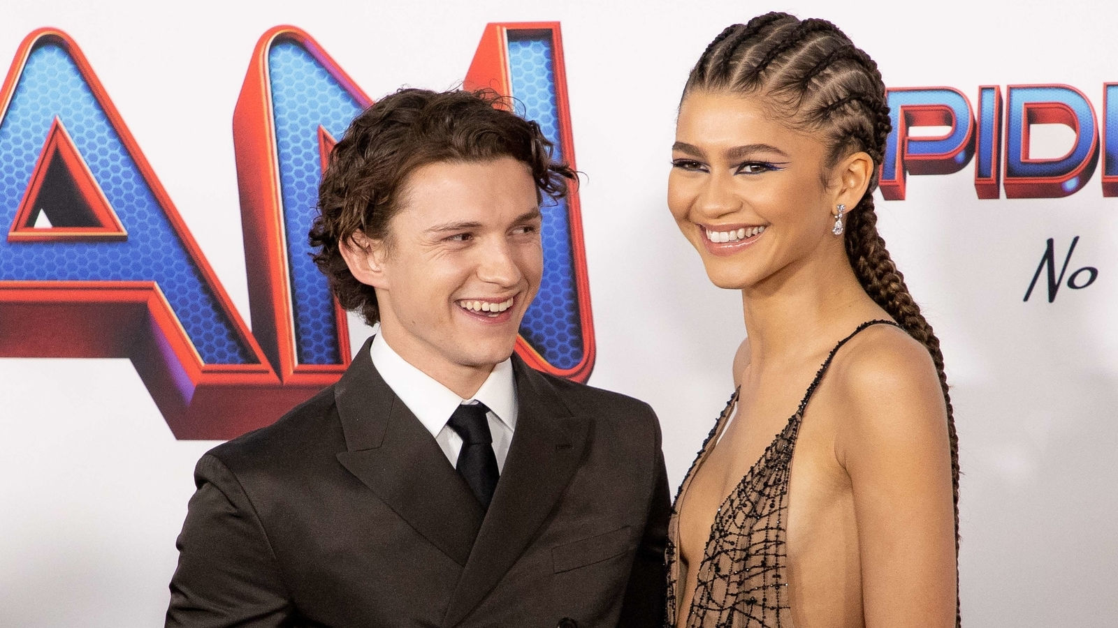 Wallpaper #__sJgpcBx-Hc5Y20GqxK154 Zendaya Says She Felt Like Tom Hollands Parent at Spider Man No Way