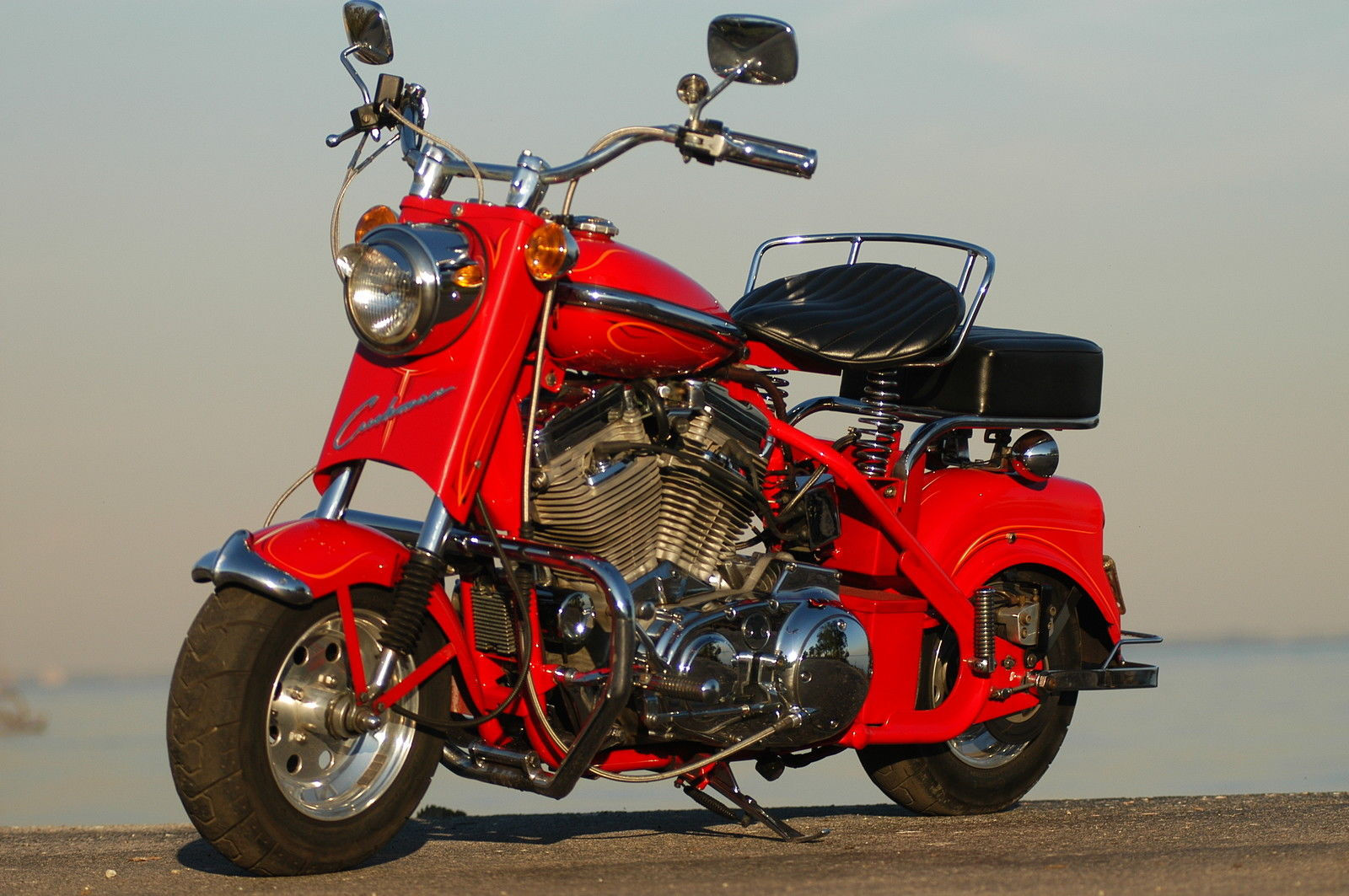 Wallpaper #wuqLUpMBlwTYPL18Cgn-225 Little Bike Big Engine Custom 1961 Cushman Eagle Bike Urious