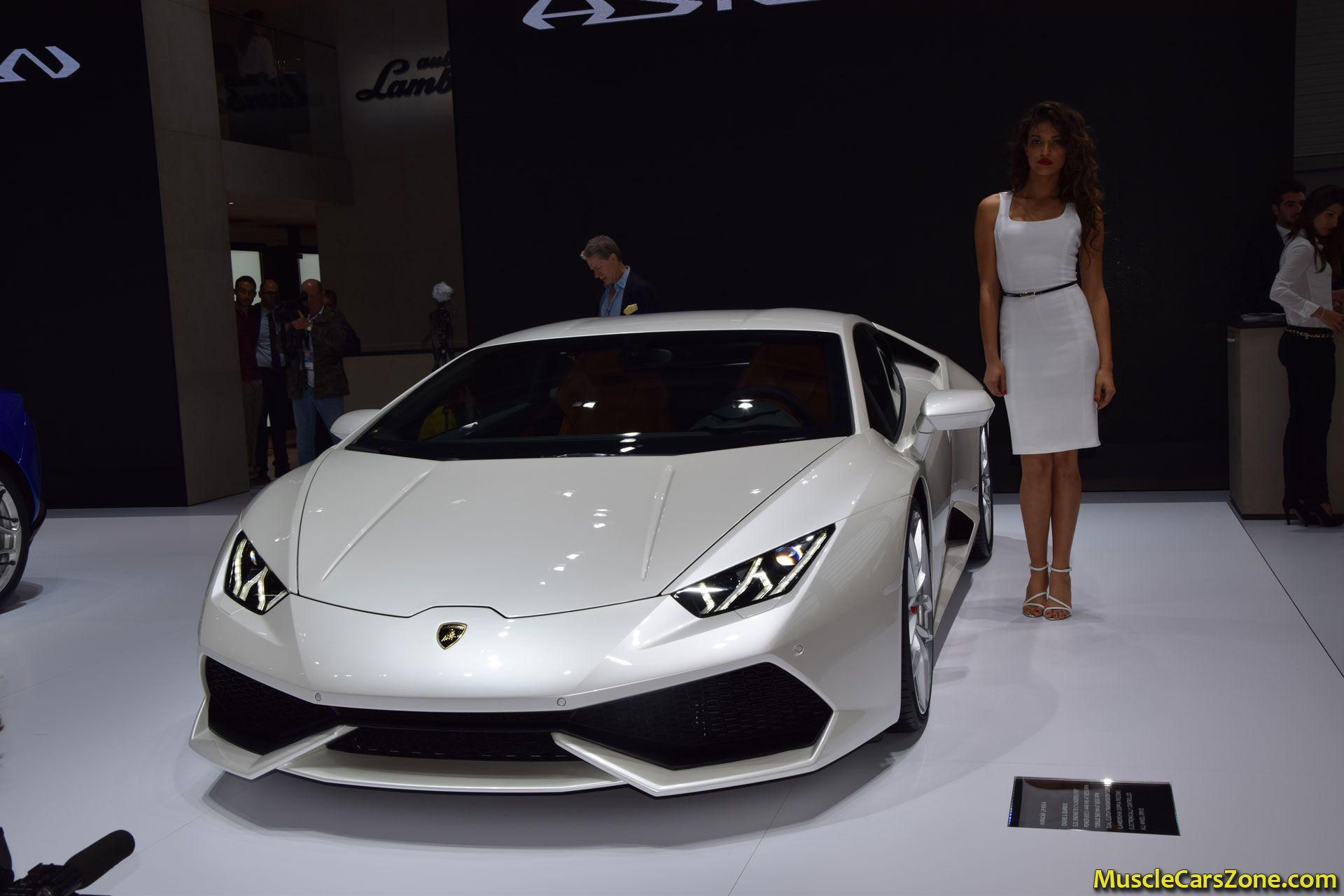 Wallpaper #OR1ZLZMBlOZrFDOkbtBa120 Lamborghini Huracan Ridingirls for Altervista