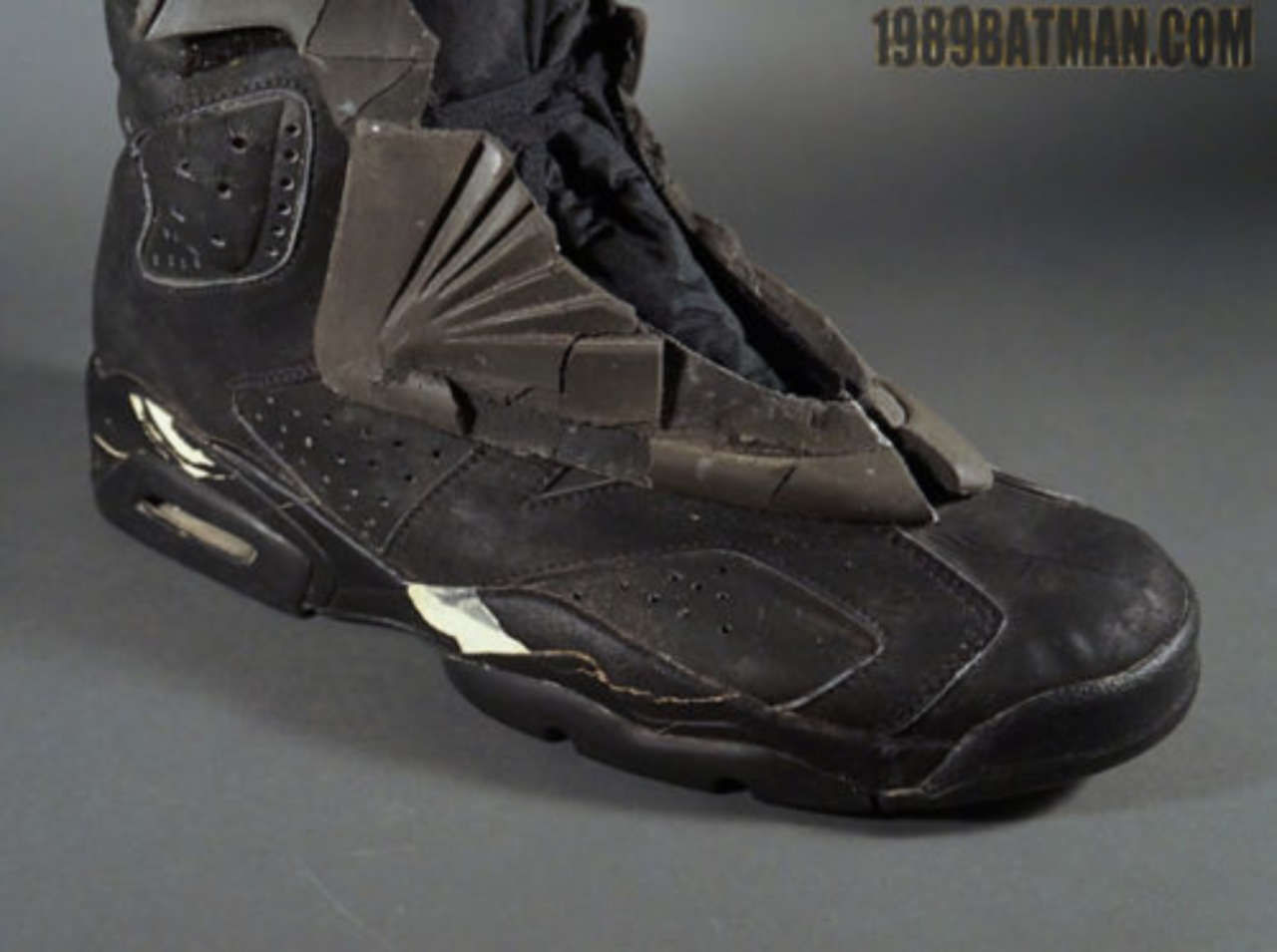 Wallpaper #MkCOMZMBJhL2WPbaCsfx30 Batman Returns Nike Air Jordan Vi Being Auctioned Off on eBay