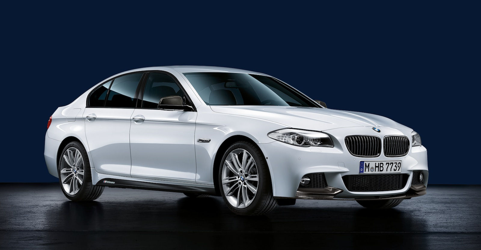 Wallpaper #_nMkgI4BFI5NbQksCxe137 BMW 5er Mit Neuem Feinschliff Fashion World Biz