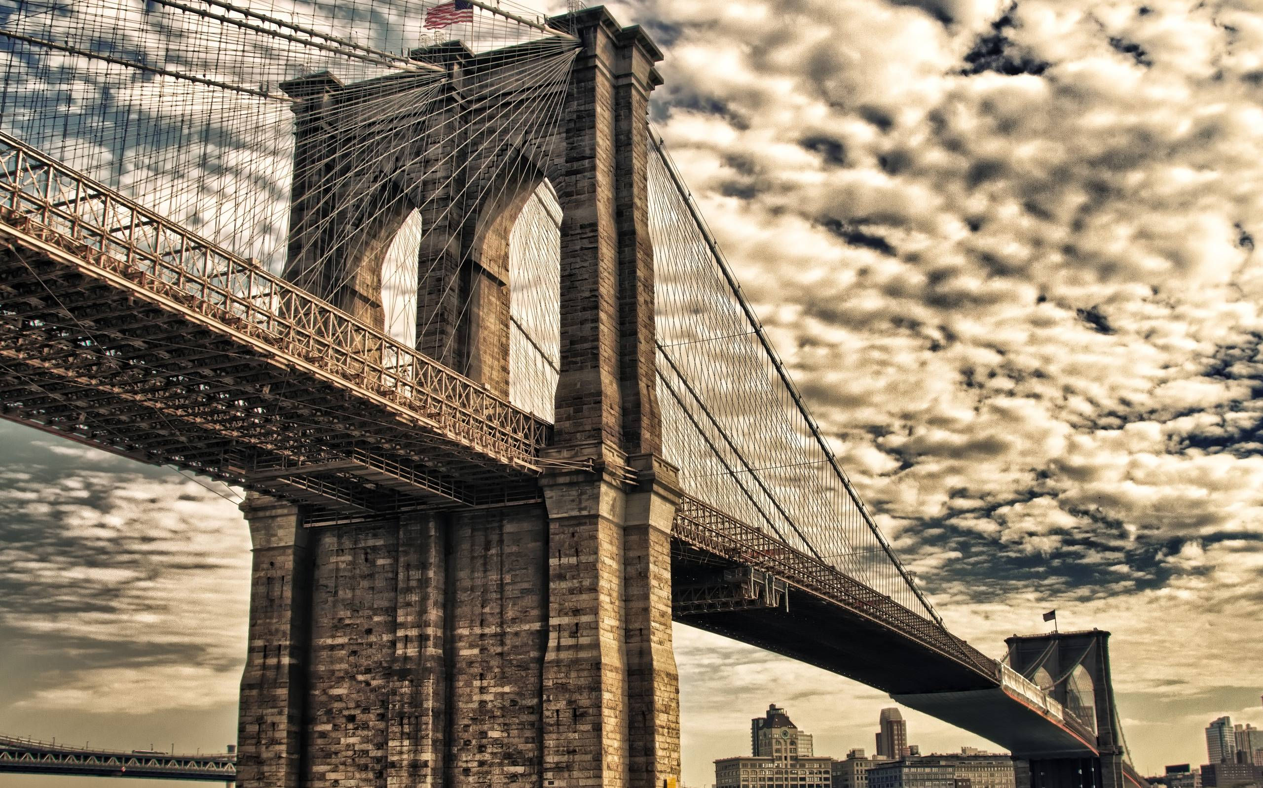 Wallpaper #66e34 Brooklyn Bridge in New York the Iconic Crossing Between Manhattan and