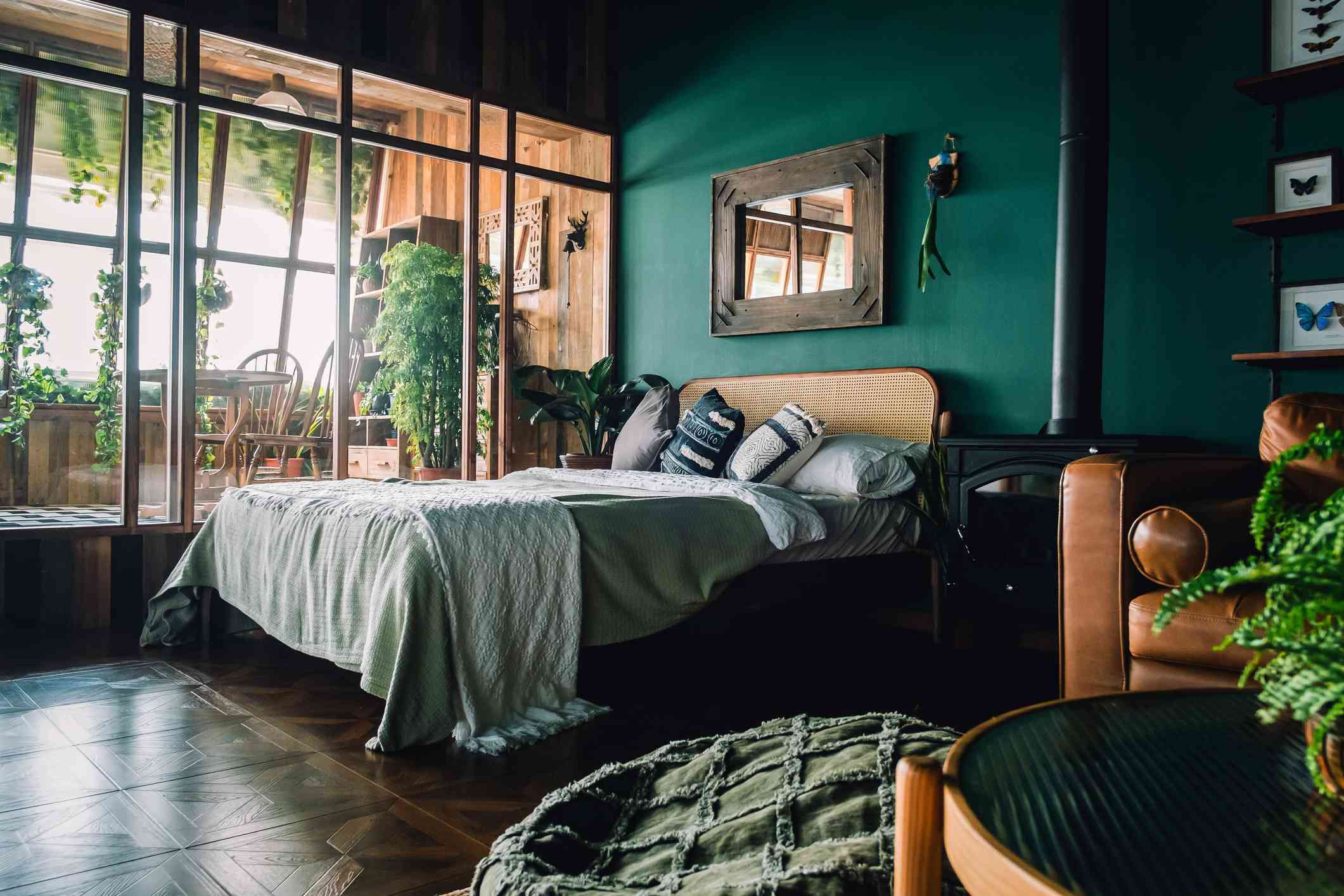 Wallpaper #lmgJH5MBSpphPi3-CCqO261 22 Dark Green Bedroom Ideas for Your Inspiration