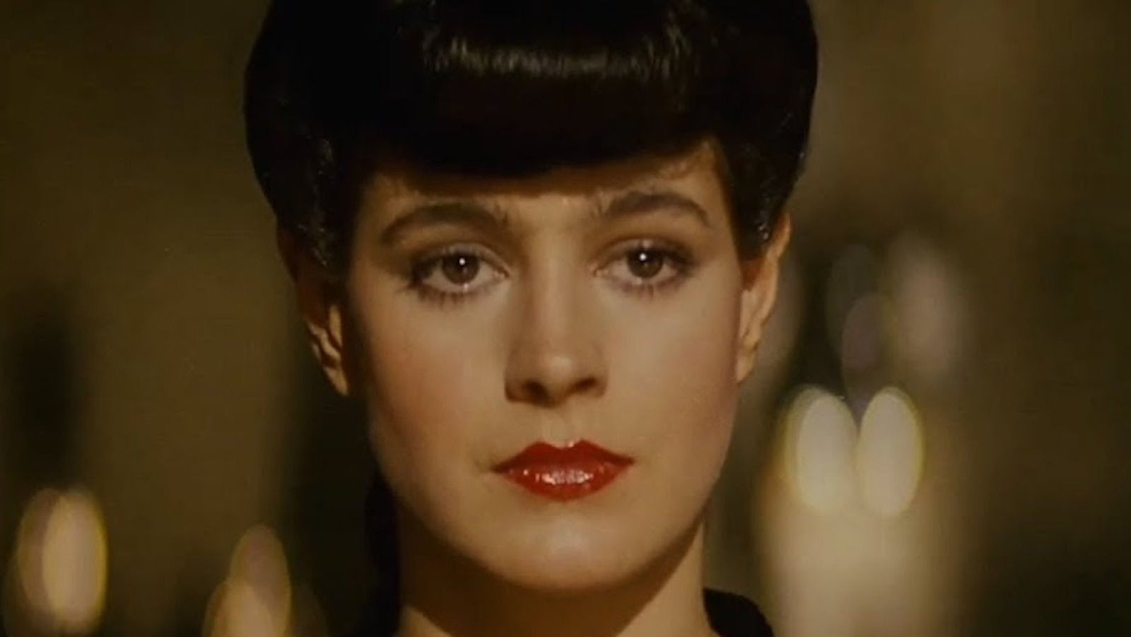 Wallpaper #B2cg7JIBSpphPi3-GlF241 The Blade Runner Scene That Aged Poorly