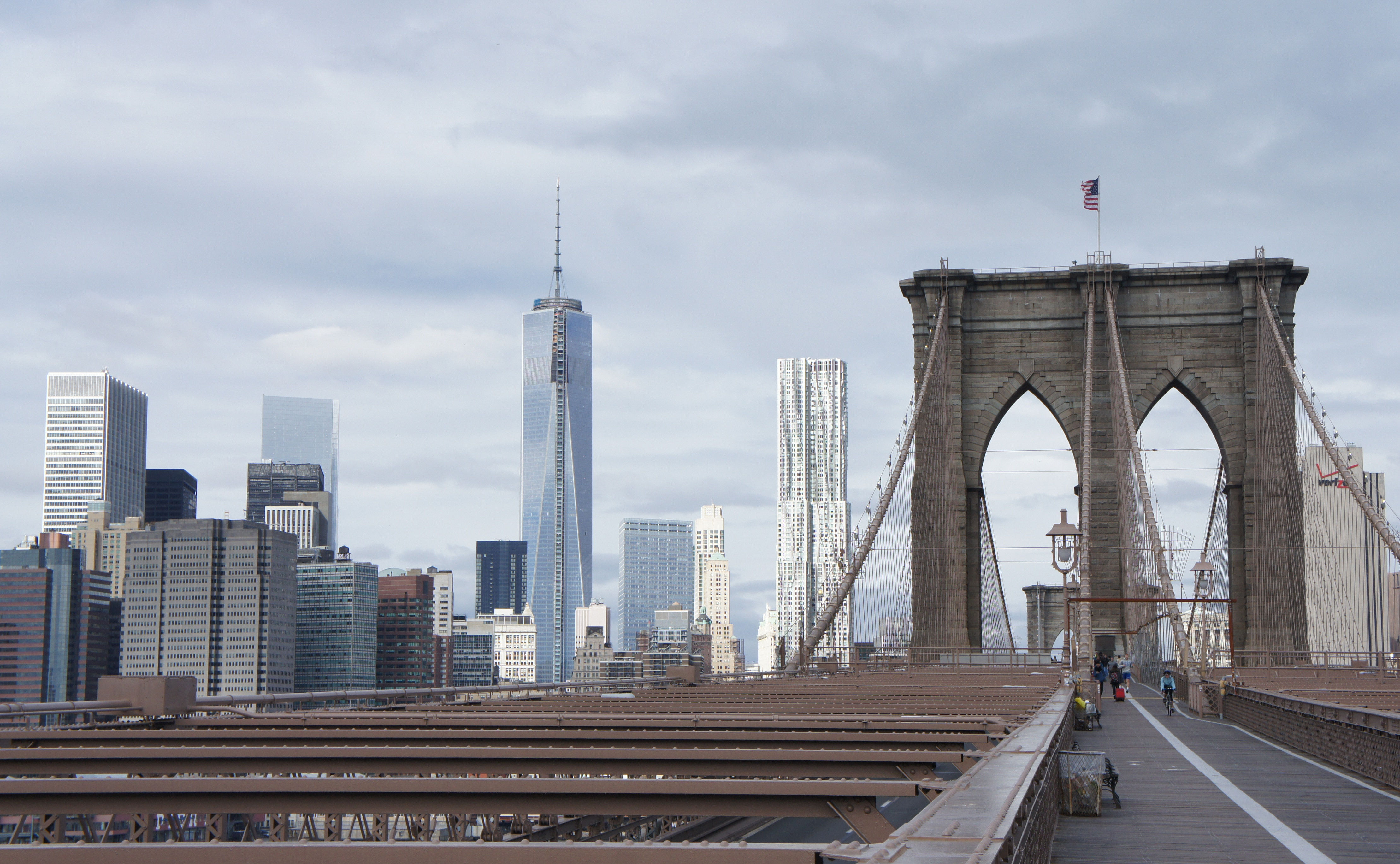 Wallpaper #66e34 Brooklyn Bridge in New York the Iconic Crossing Between Manhattan and