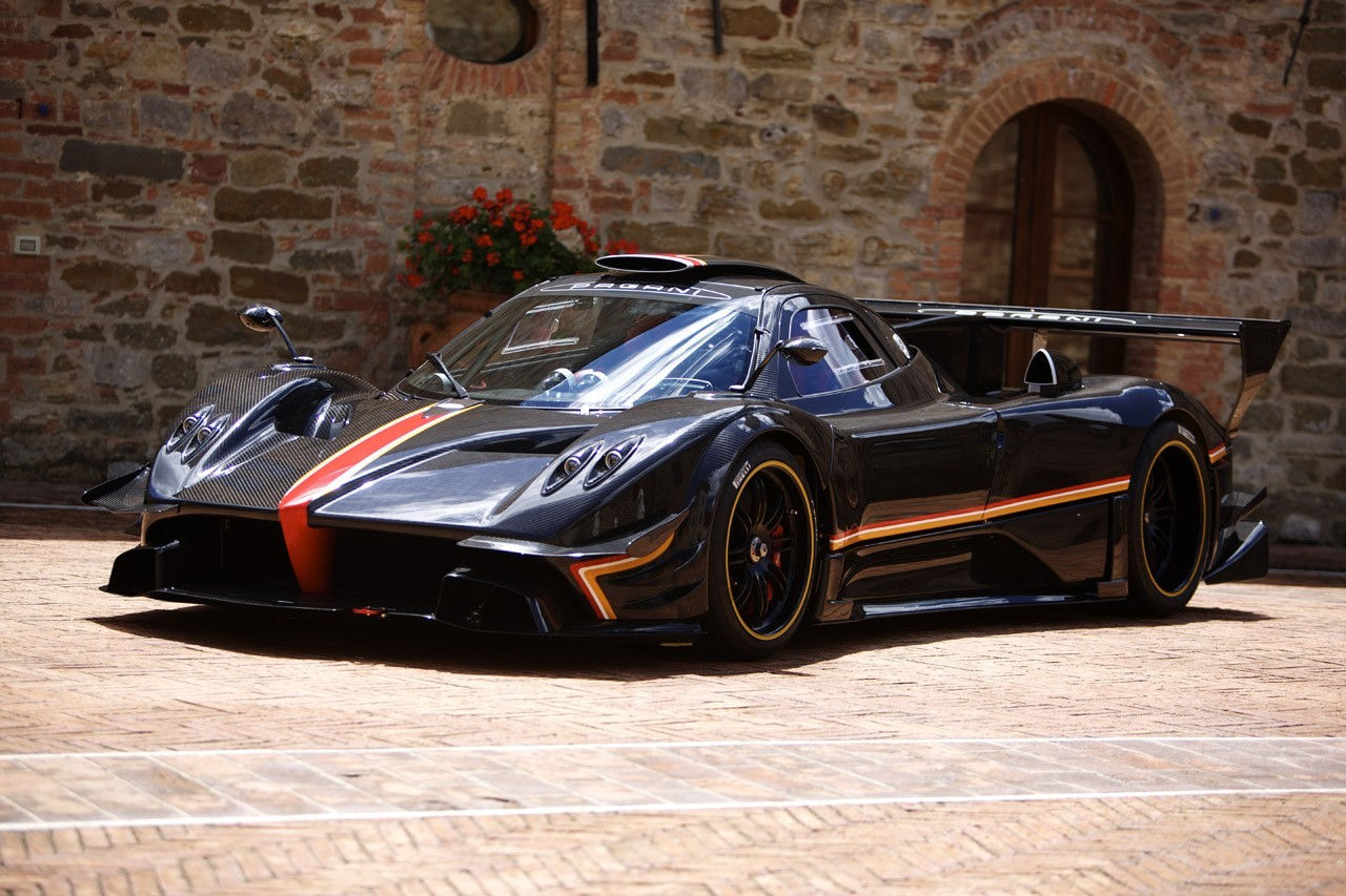 Wallpaper #u2fDApMBSpphPi3-orAs9 Italian Carmaker Pagani
