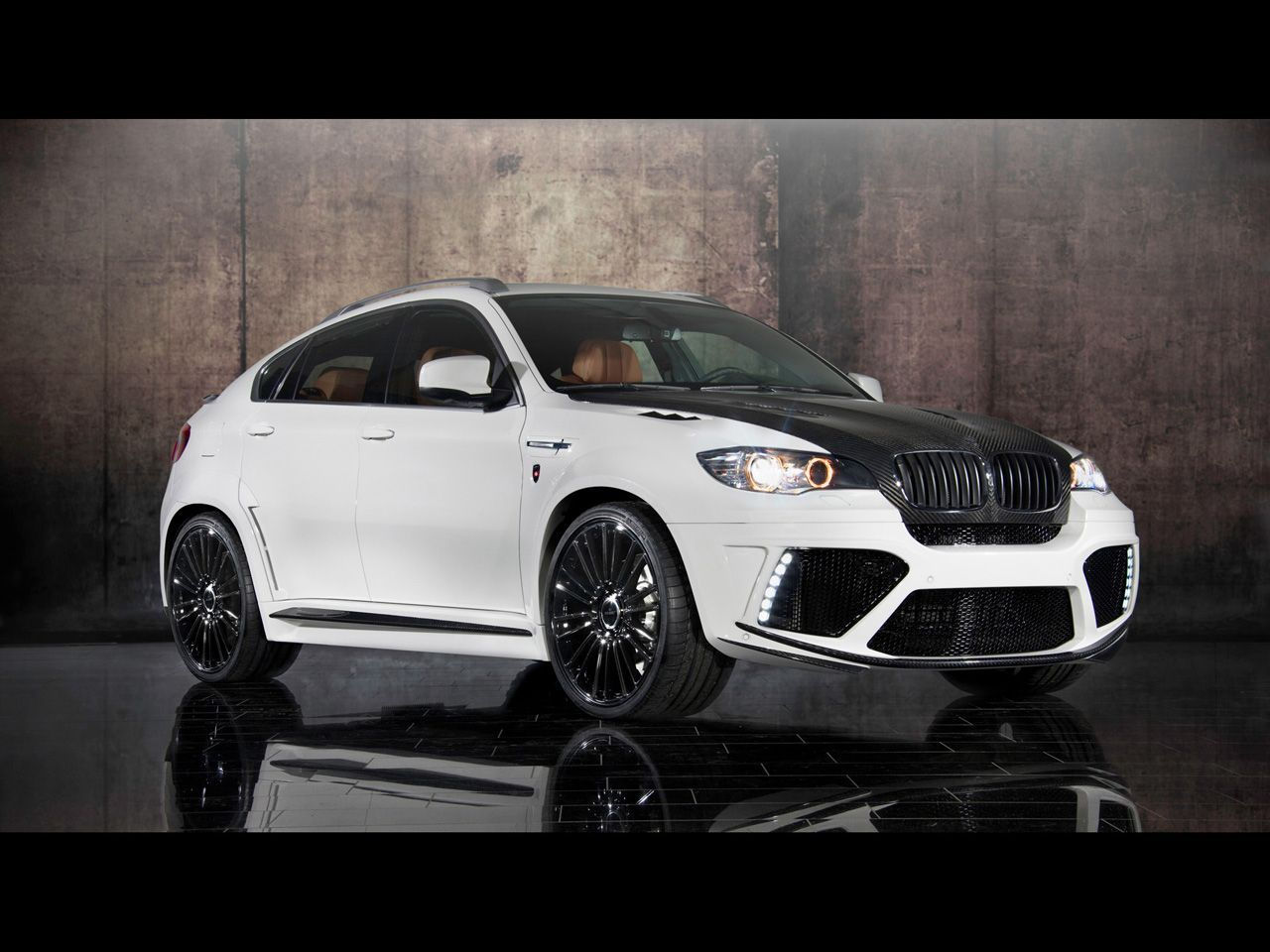 Wallpaper #0wB4644BSdW8dNou3RF335 Mansory BMW X6 M 2011