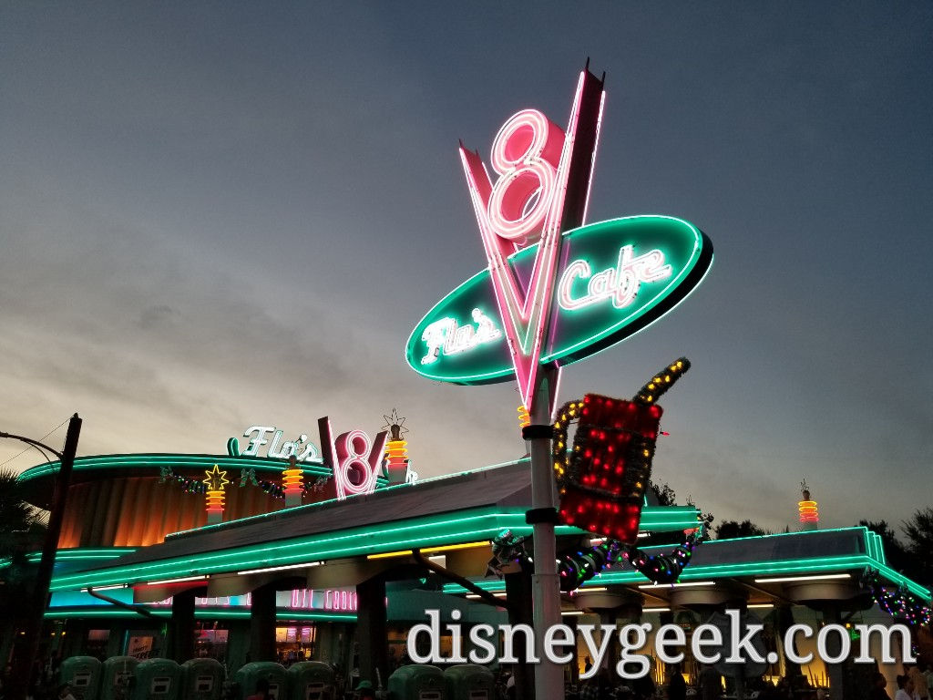 Wallpaper #_x1LLpMBlOZrFDOkVNI_75 Flos V8 Cafe in Cars Land the Geeks Blog at Disneygeekcom