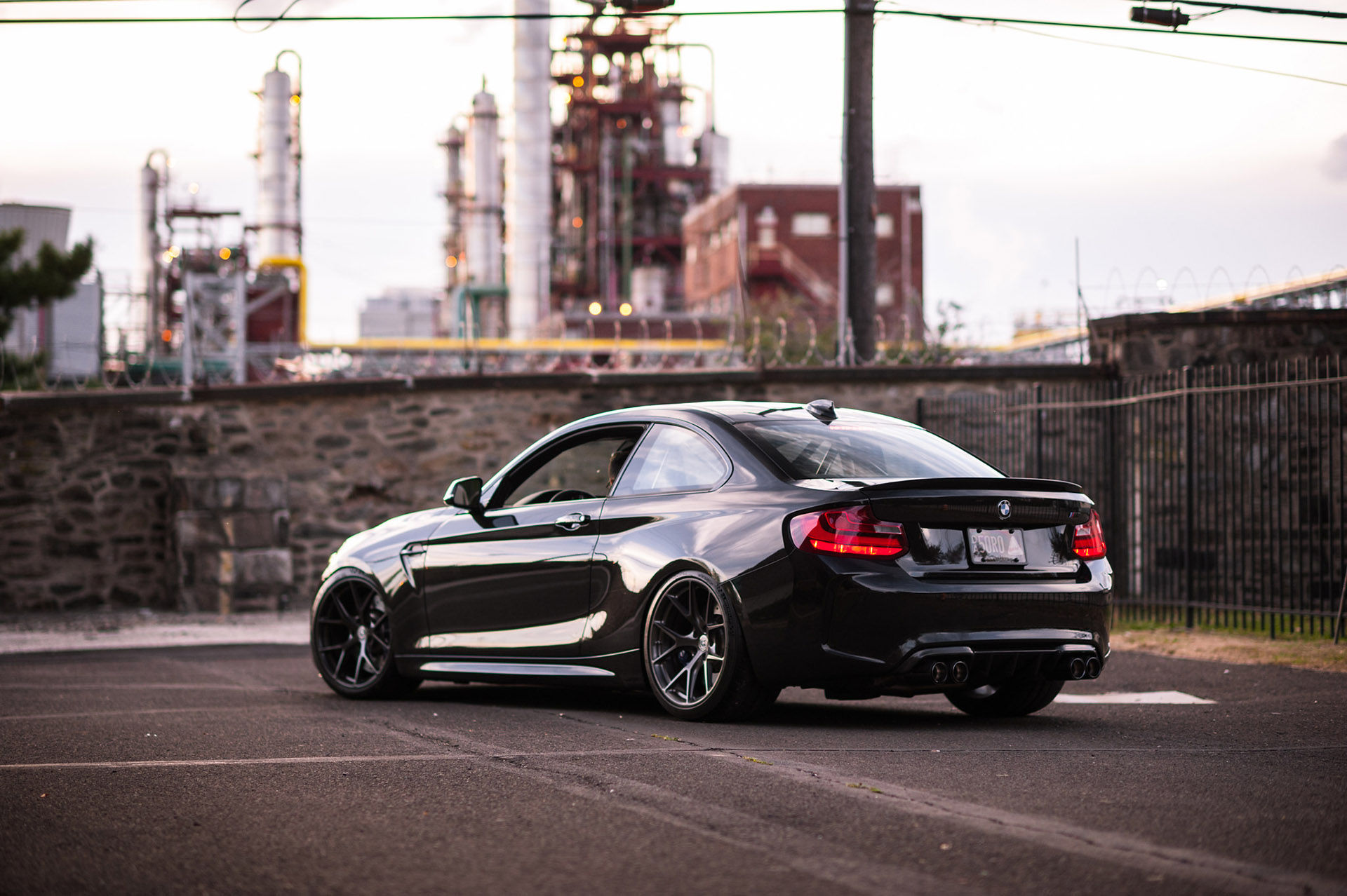 Wallpaper #bzNCM5MBcgDP3FvJQ6pw85 Black Sapphire Metallic BMW M2 with New Hre Wheels and Carbon Fiber