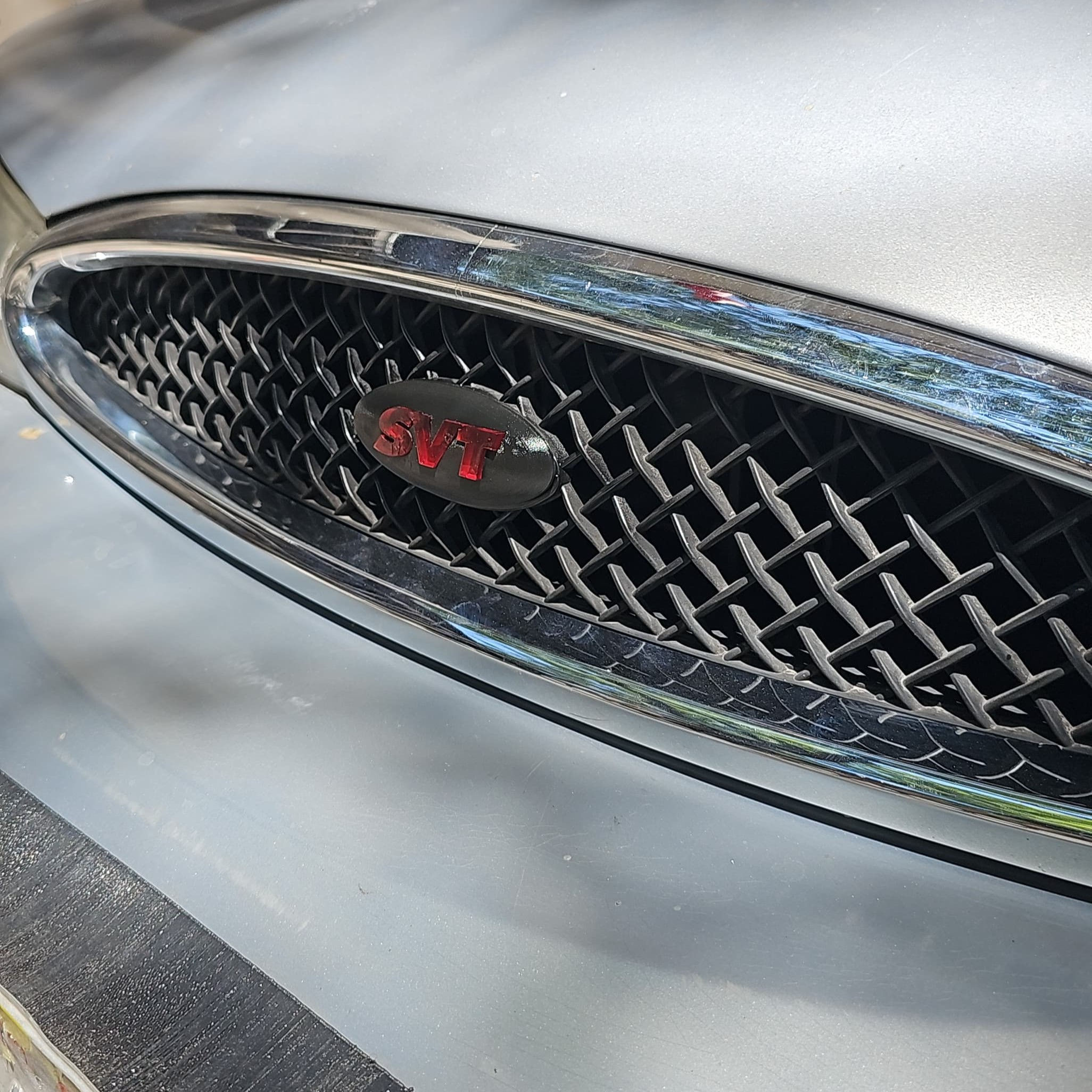 Wallpaper #-ELQPJMBOBpx0NhmL8EM327 Ford Svt Contourmondeo Mk2 Front Logo by 2g Creative Studio Download