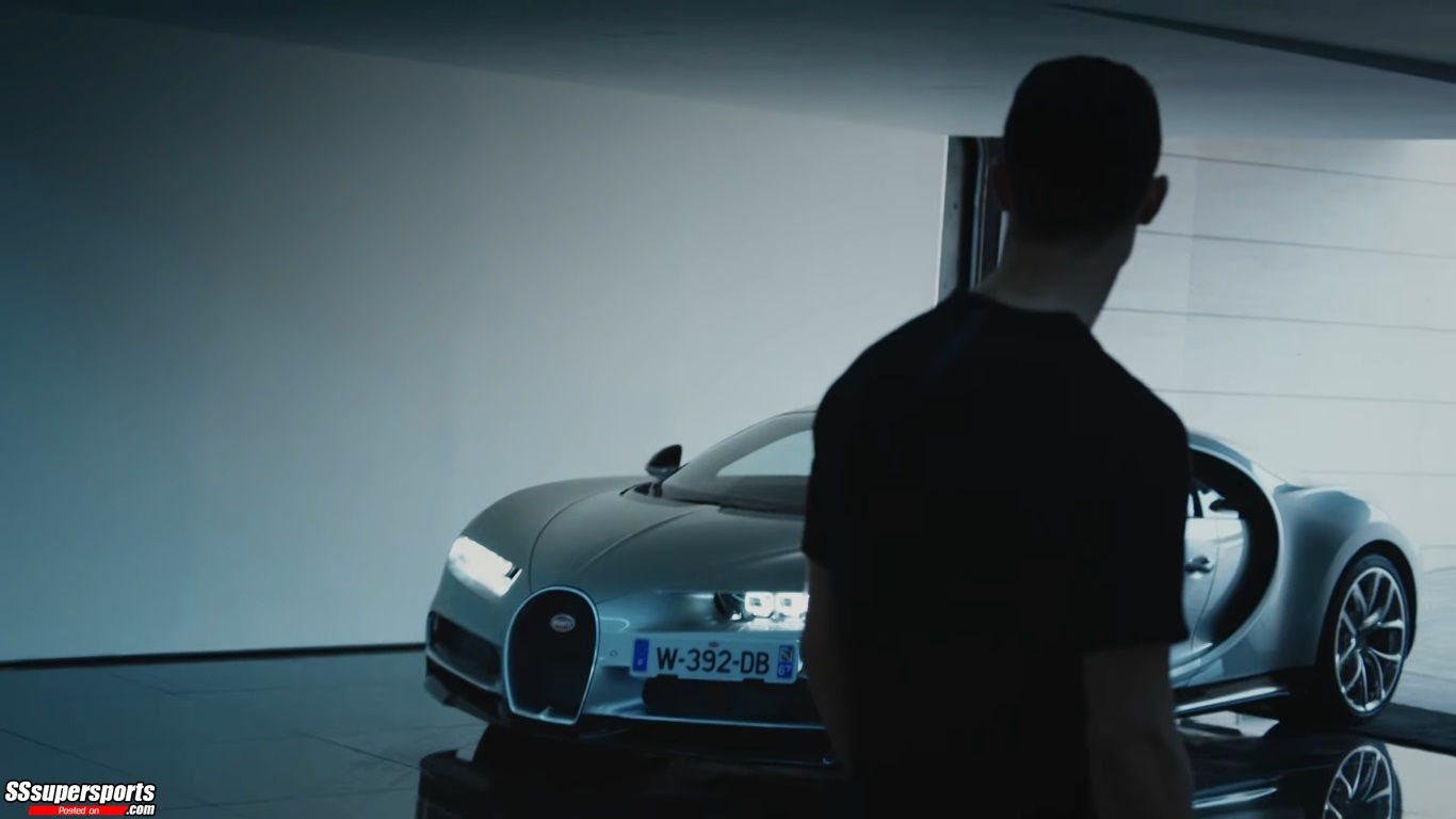 Wallpaper #i7jujJIBJvJKYCmEjdRZ57 Cristiano Ronaldo Drives the Bugatti Chiron in New Commercial