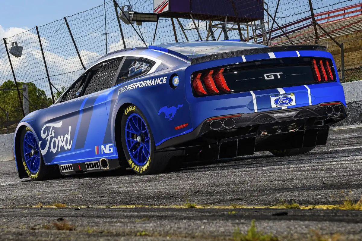 Wallpaper #6Wc87JIBSpphPi3-LlGq100 NASCAR Ford Mustang Racers to Get Fix Amid Safety Concerns
