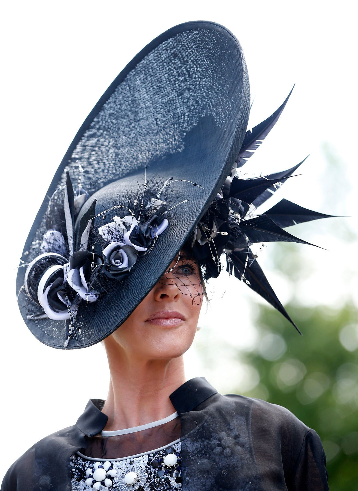 Wallpaper #PmfbDpMBSpphPi3-3OwJ338 Ornate Hats at the Royal Ascot Horse Race