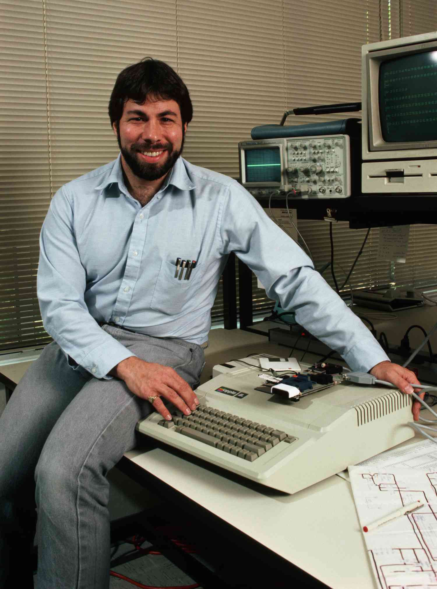 Wallpaper #AW1gbJcBycdYOYFTH3MD187 Apple Co Founder Steve Wozniak Reportedly Hospitalized in Mexico City