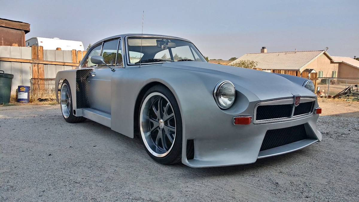 Wallpaper #07mu3ZIBJvJKYCmE-AGU24 At 11000 is This Custom V8 Powered 1970 Mgb GT a Deal