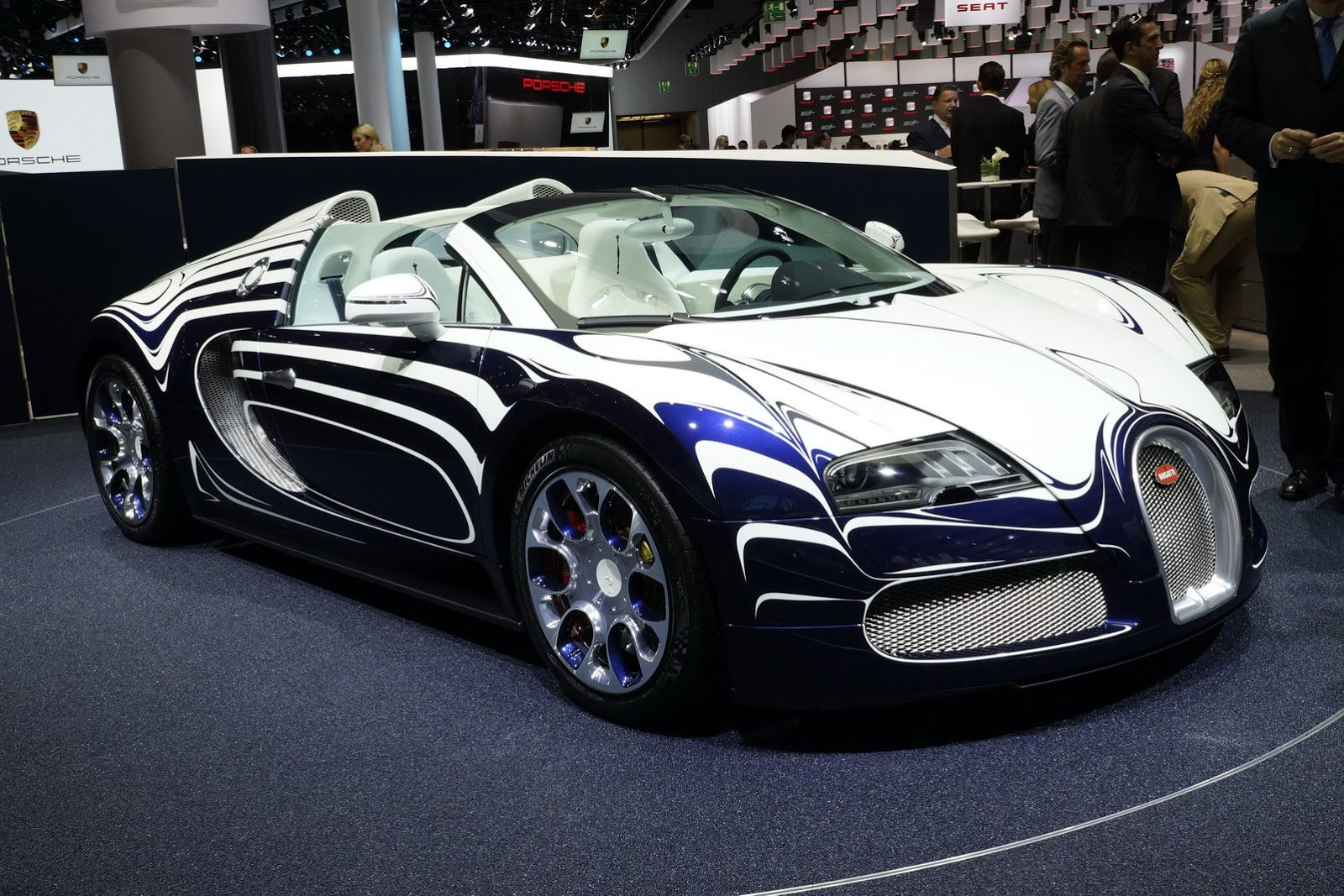 Wallpaper #L2e38ZIBSpphPi3-am2y370 Form an Orderly Queue Bugatti Announces Certified Pre Owned Program