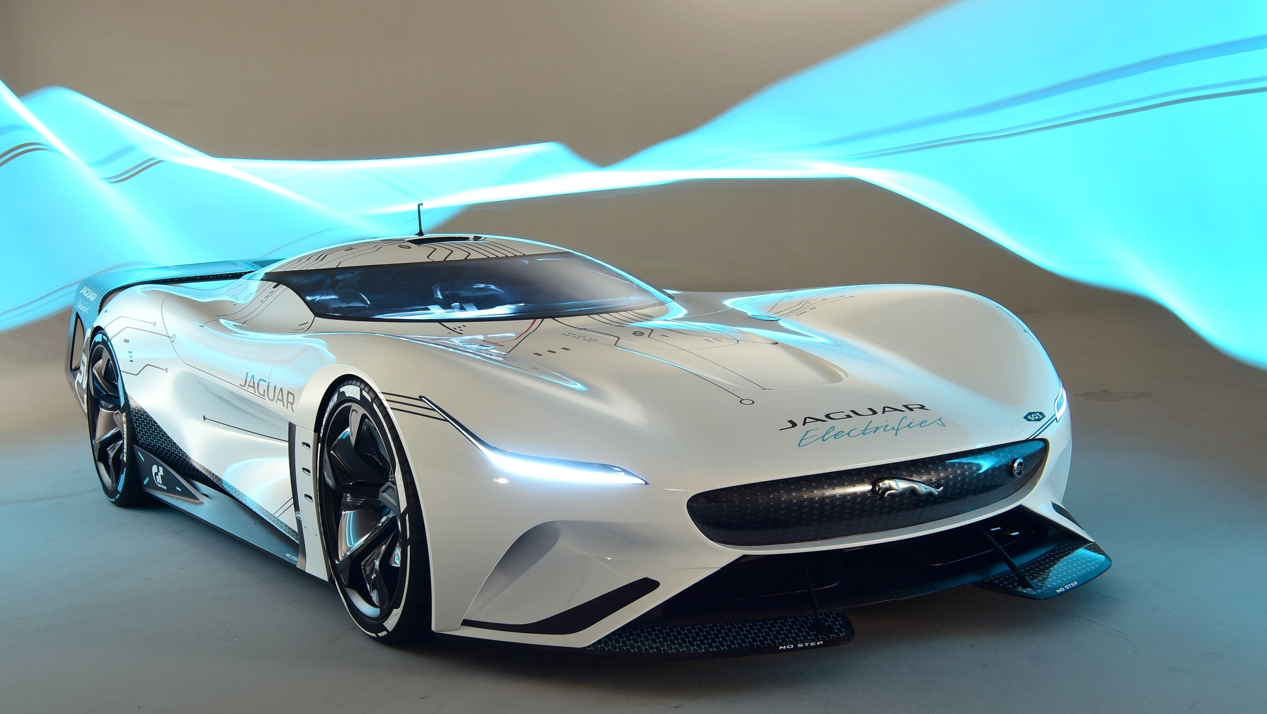 Wallpaper #0lZOe5cBsd6xcFiEQtxC33 Jaguar Devoile Son Premier Concept Depuis 7 Ans
