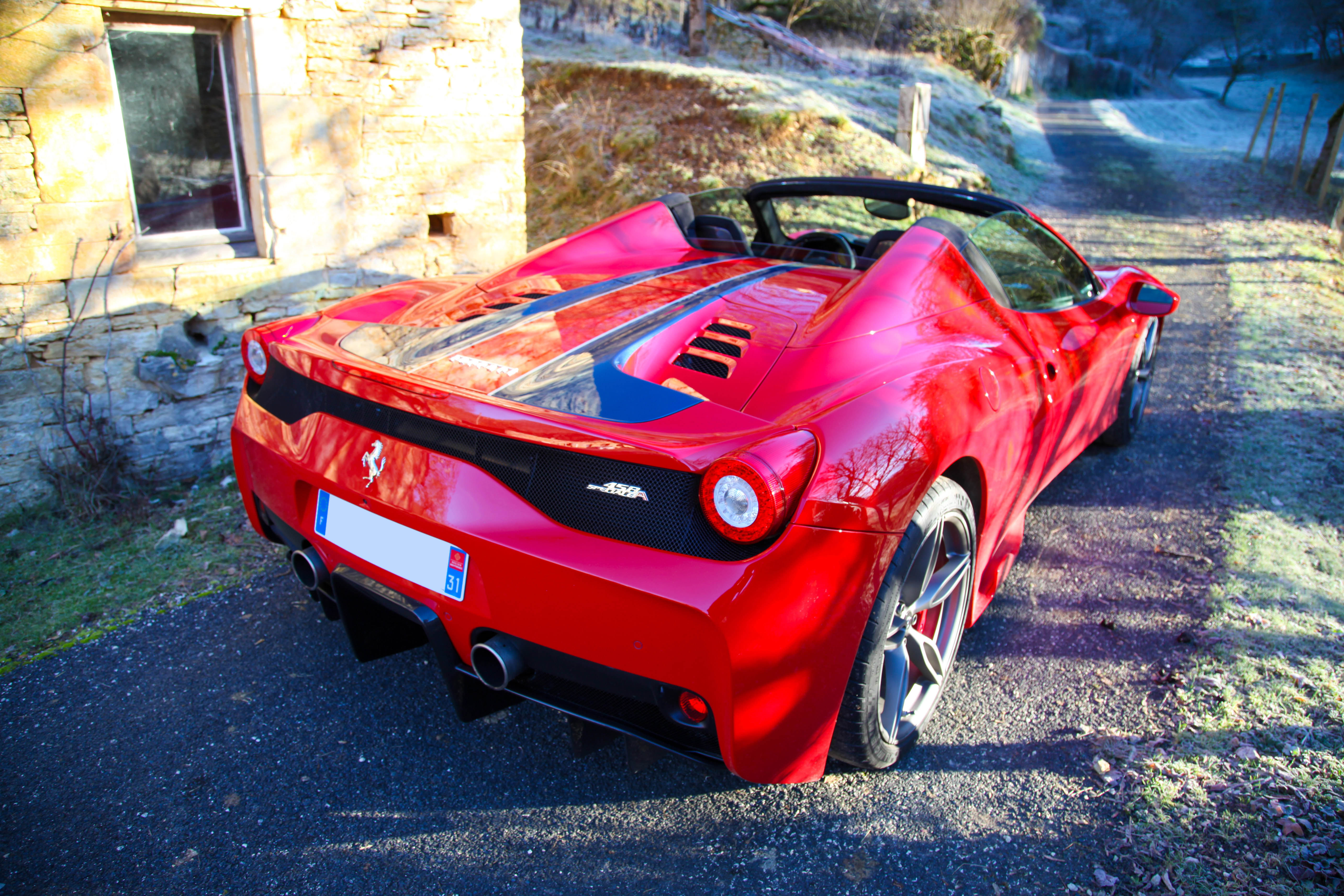 Wallpaper #4HPigY4BFI5NbQkshxhf44 Essai Video Ferrari 458 Speciale a Un Vrai Collector