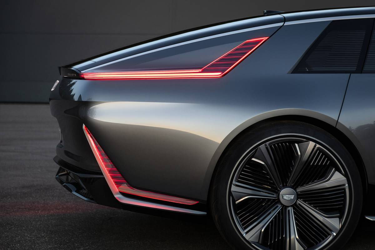 Wallpaper #52cHCZMBSpphPi3-A81v15 Cadillac Celestiq Ev a High Tech High End Electric Fastback Carscom