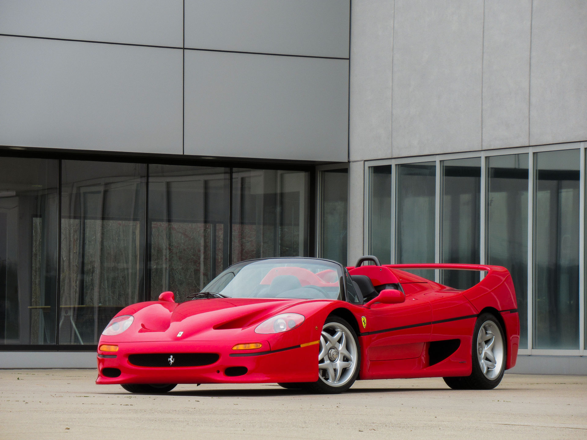 Wallpaper #i321844Bnwiau_P6WQ1P55 O Ferrari F50 Que Esteve Em Exibicao No Salao De Frankfurt De 1995 Esta