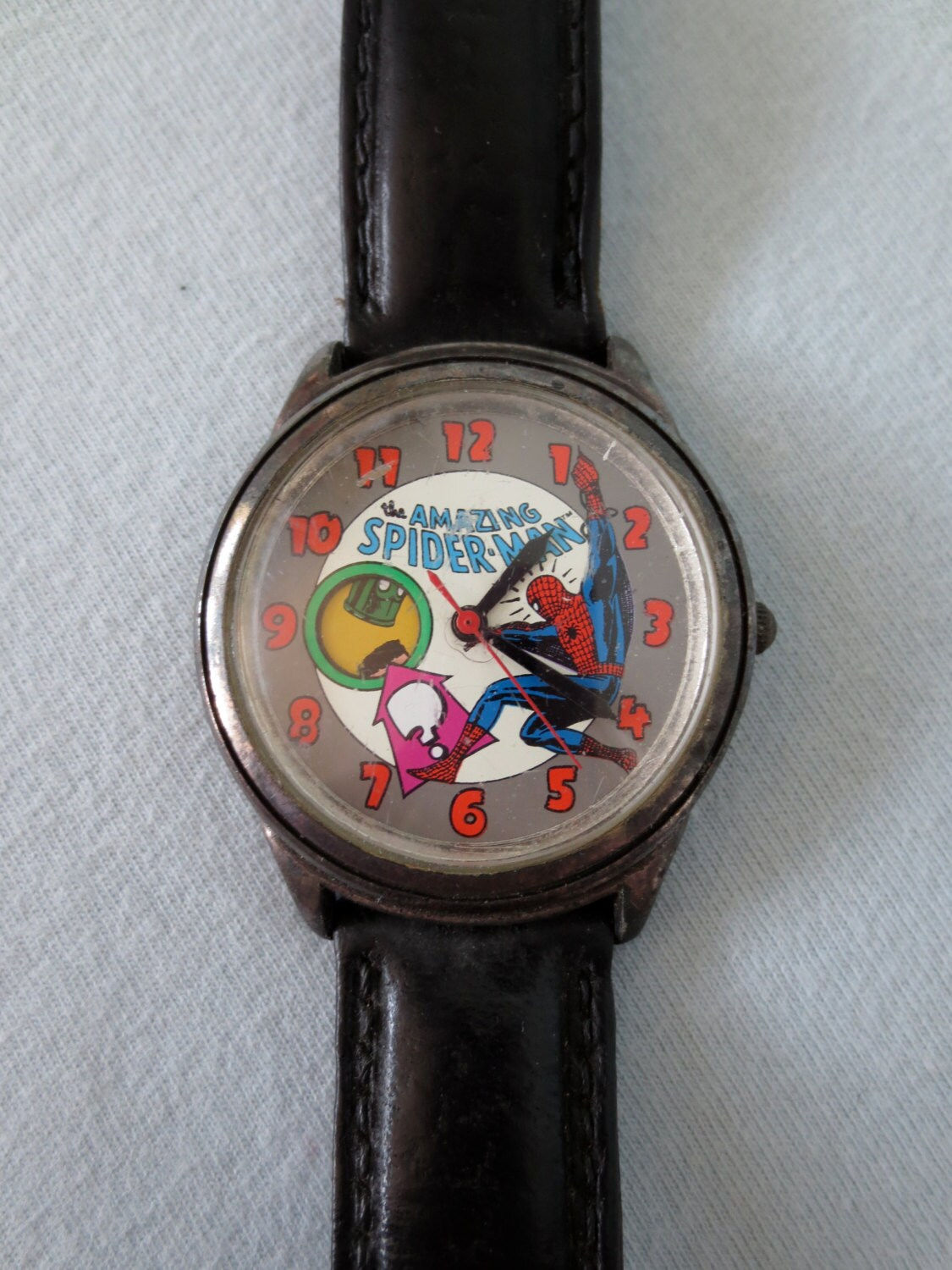 Wallpaper #oaekMpMBlSzal8H1z9sD125 Spiderman Watch Vintage 90s Fossil Wristwatch by Sparvvintage