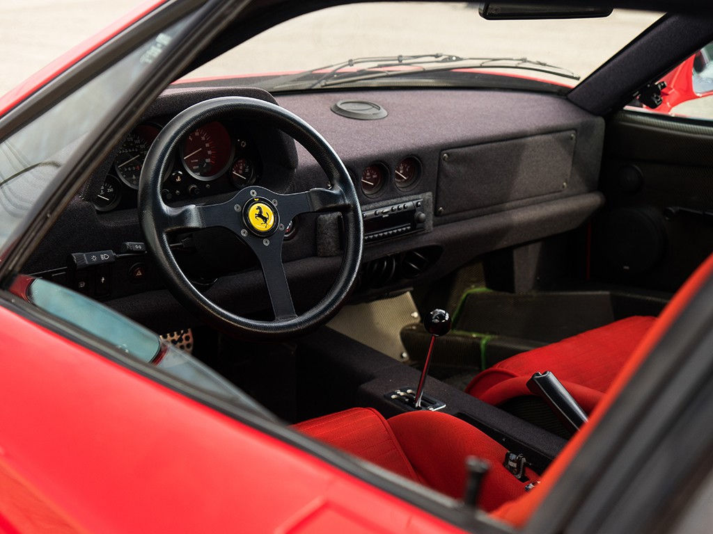 Wallpaper #2XQ1yI4B_8f4nGFaInLG32 For Sale 1992 Ferrari F40 with Tubi Exhaust Performancedrive