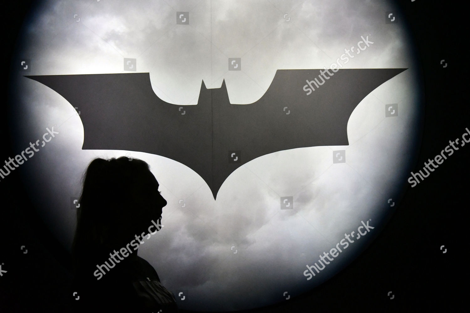 Wallpaper #6xlmII8BtGB6xQ78LH2414 Batman Batsignal Searchlight Logo Editorial Stock Photo Stock Image