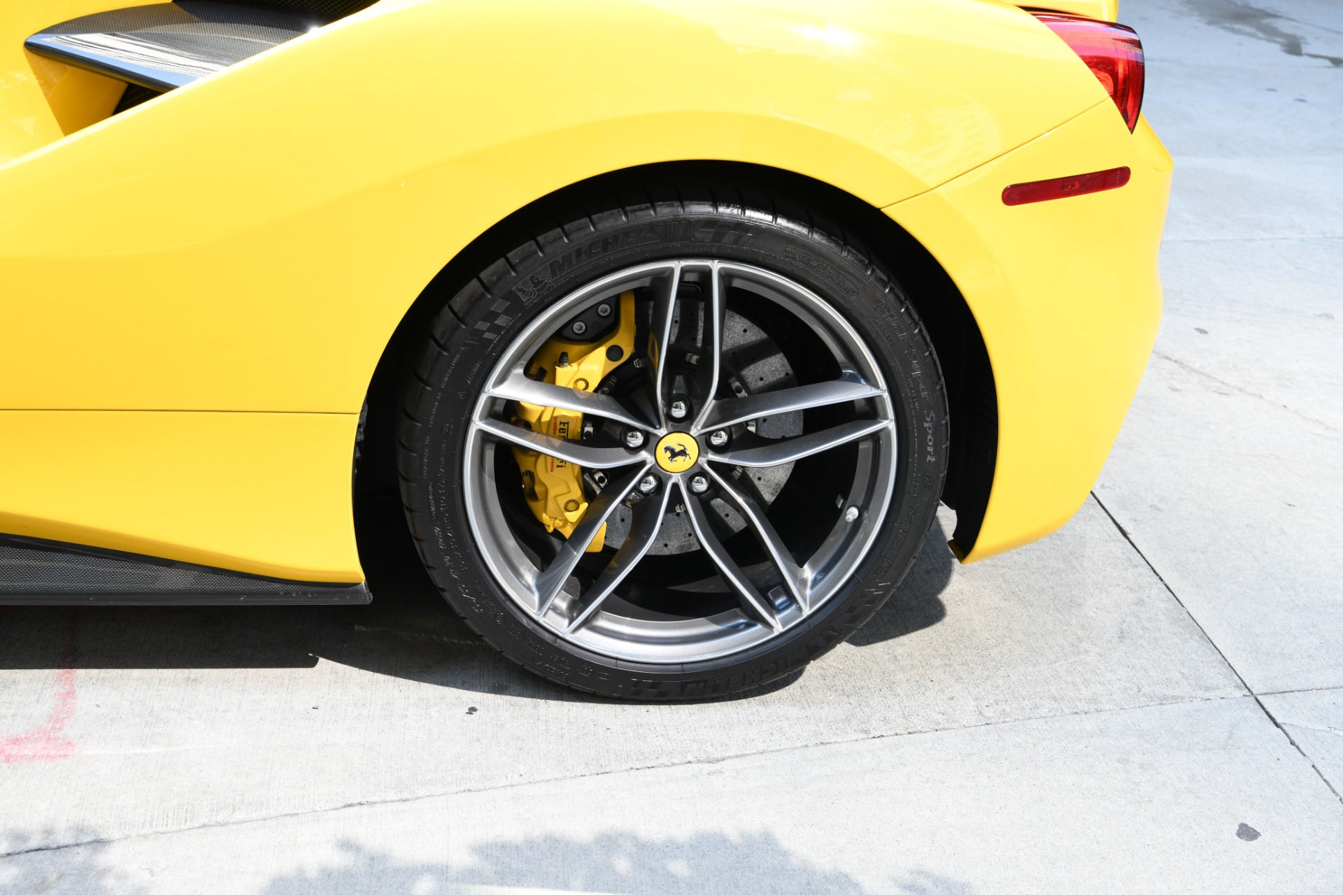 Wallpaper #bxm2A48BtGB6xQ78W0wf42 Pre Owned 2017 Ferrari 488 Gtb Rear Wheel Drive Coupe