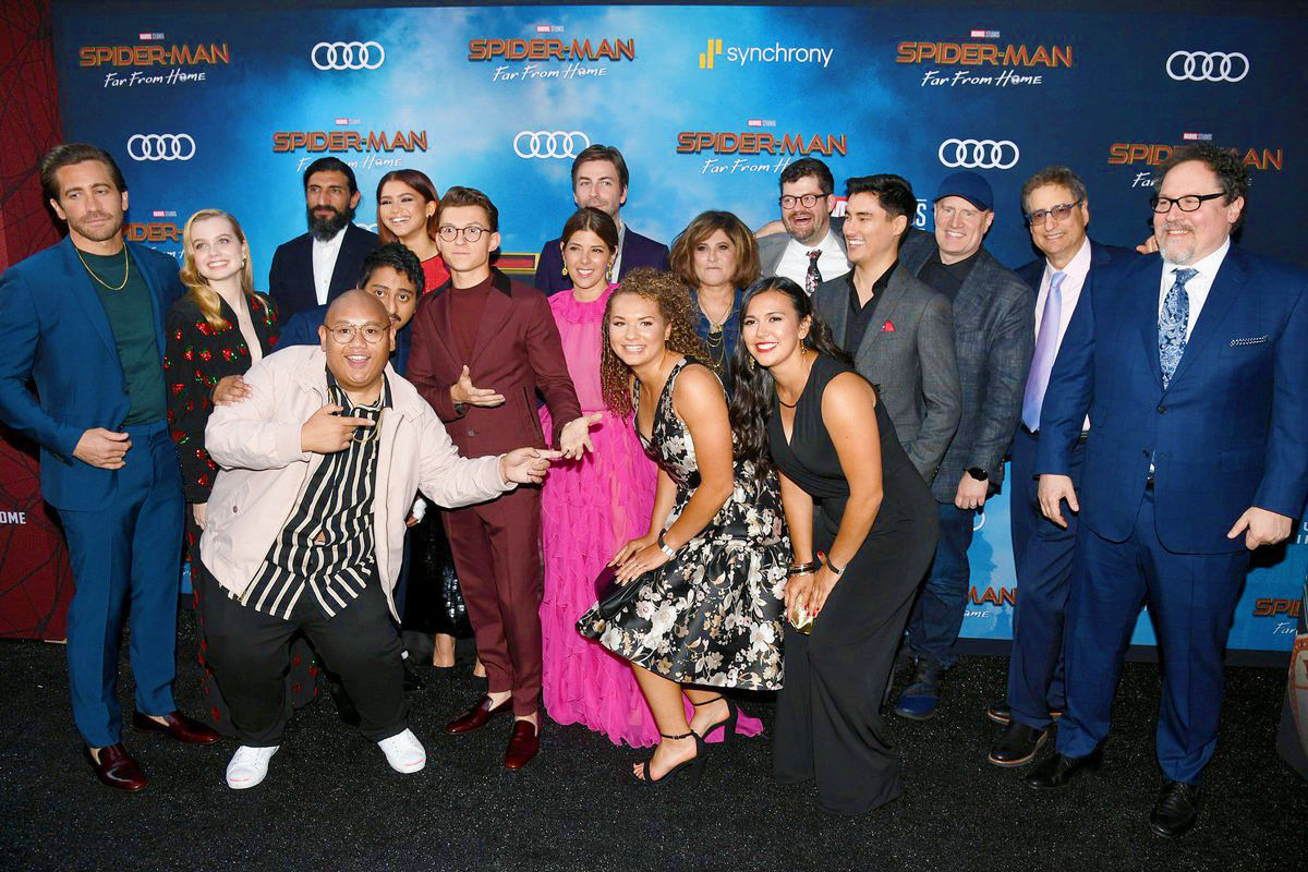 Wallpaper #k3QdxY4B_8f4nGFa9nCd55 The Cast of Spider Man Far from Home at the World Premiere in