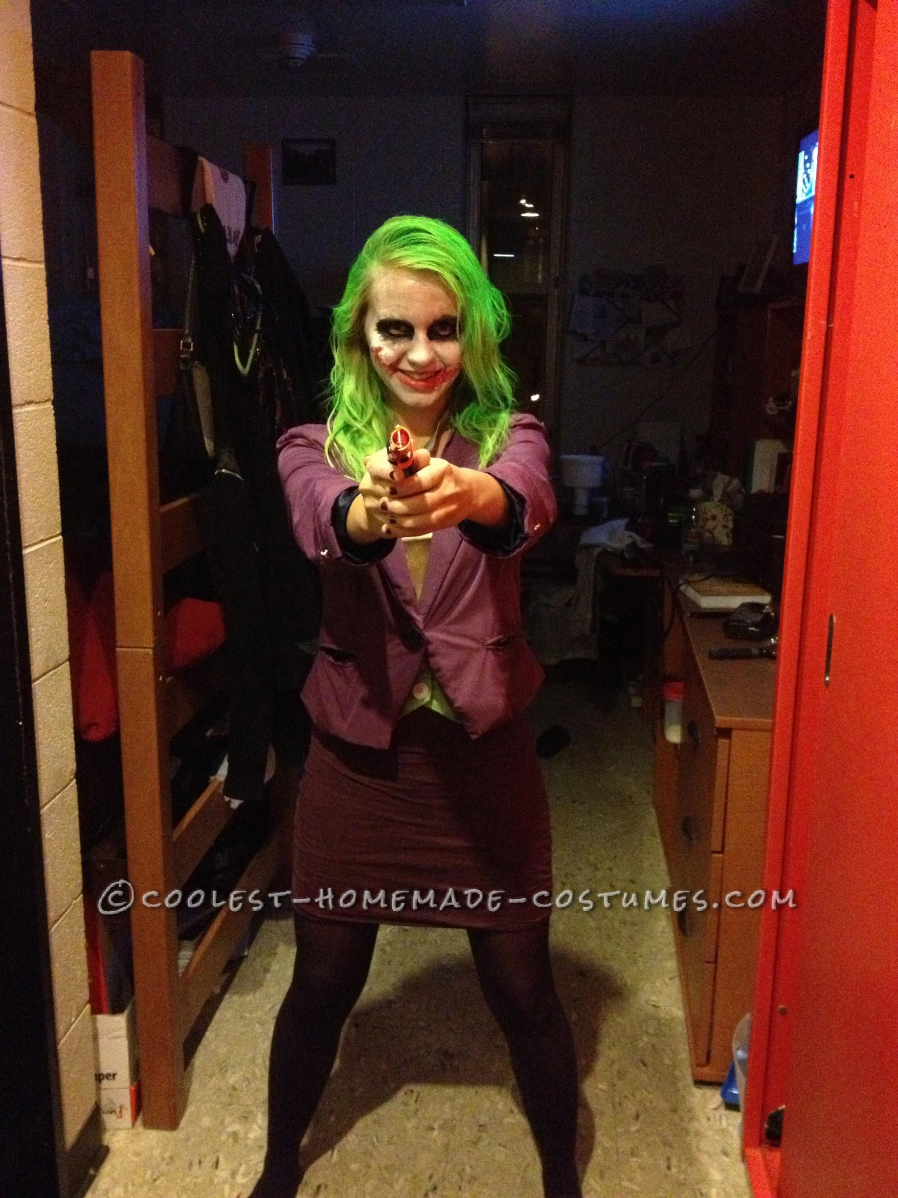 Wallpaper #hhpzTpMB1yWOL4qgCX1e118 Female Joker Costume Makeup