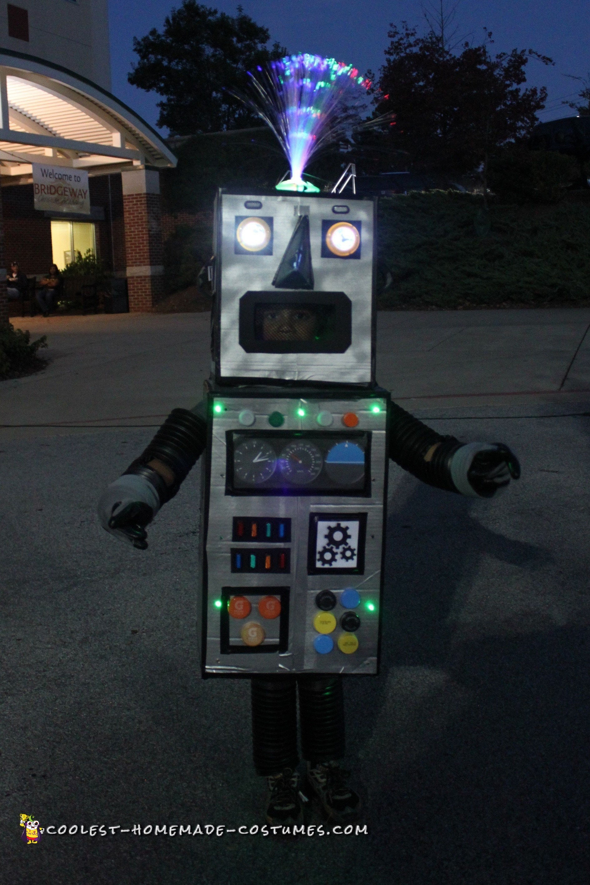 Wallpaper #ss4JJZMB71dOy6JZQBKv226 Diy Robot Costume That Lights Up